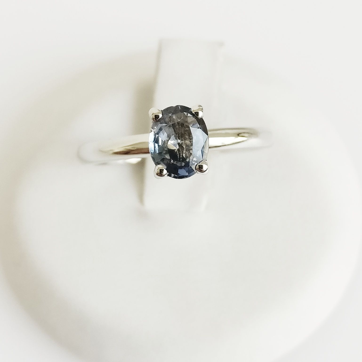 Sapphire Ring 0.72ct Sapphire Ring
- Material: 18 kt. White Gold
- Gross Weight:&hellip;