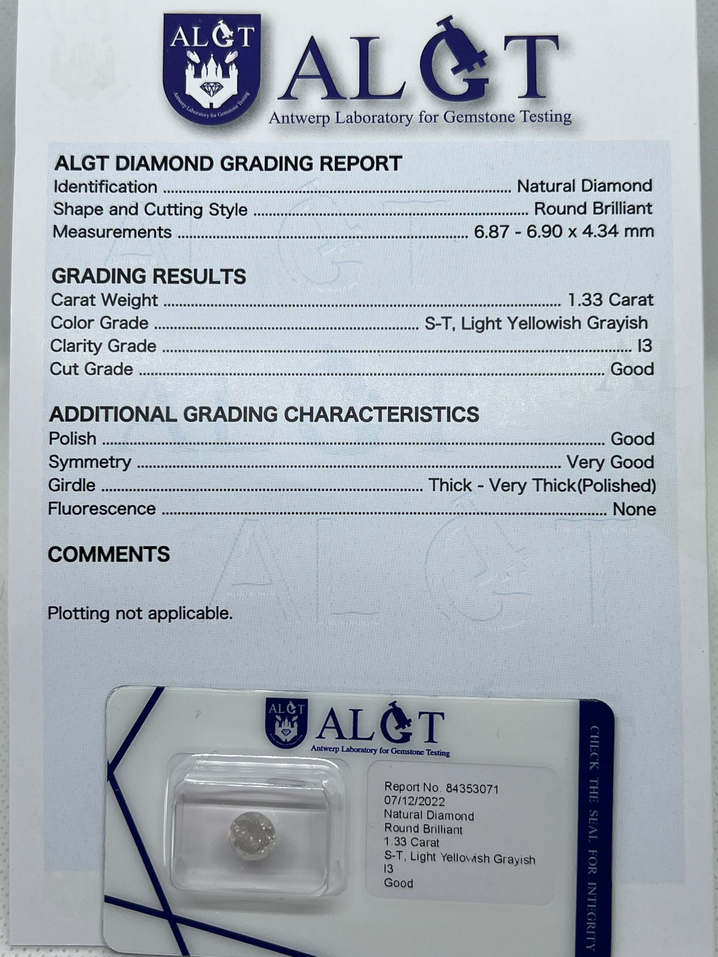 DIAMANT 钻石 1.33 克拉，保证书，保证书是拍品描述的一部分。法国境内运费为 30 欧元，欧洲为 40 欧元，海外为 50 欧元。