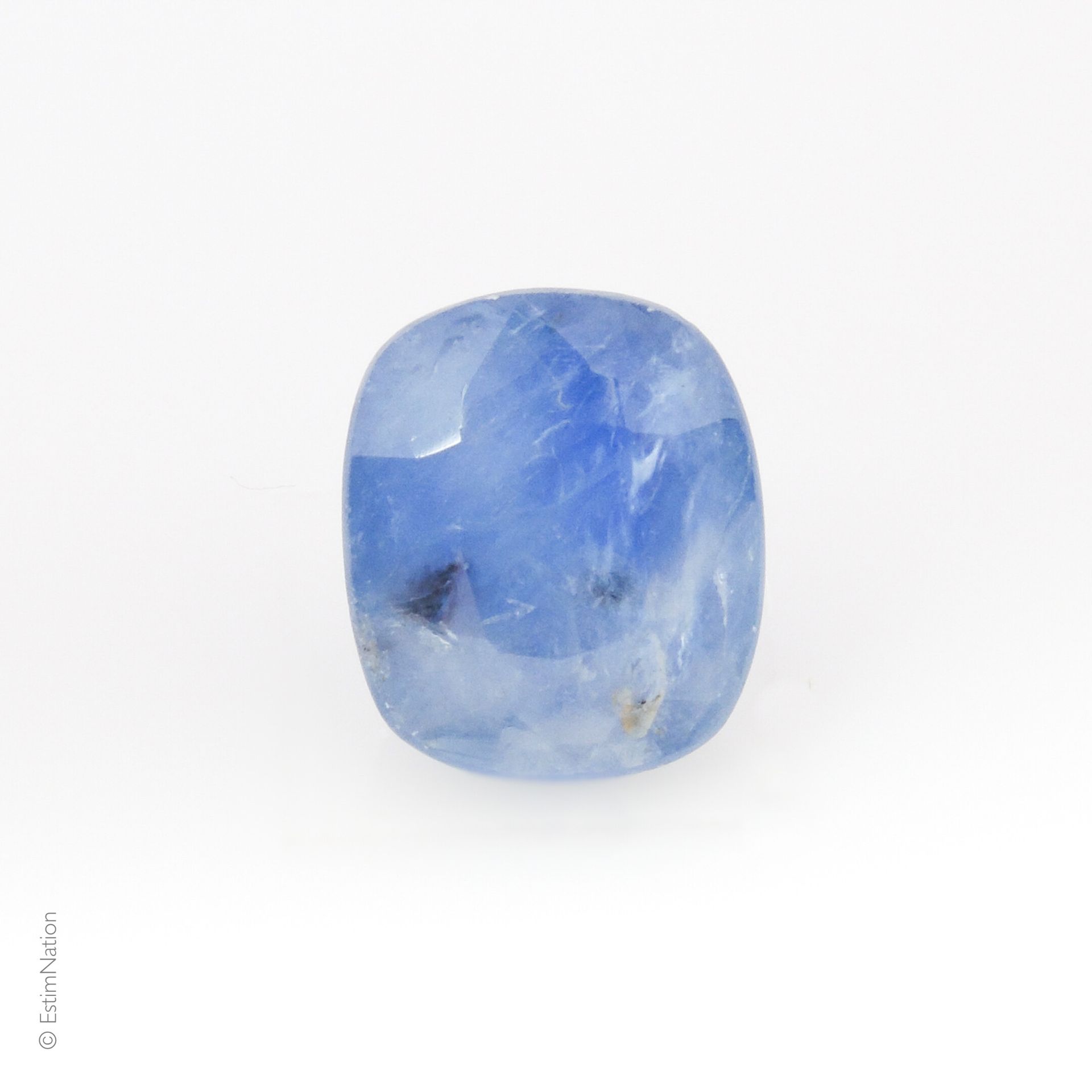 SAPHIR 6.18 CARAT Saphir naturel taille coussin facetté de couleur bleue pesant &hellip;