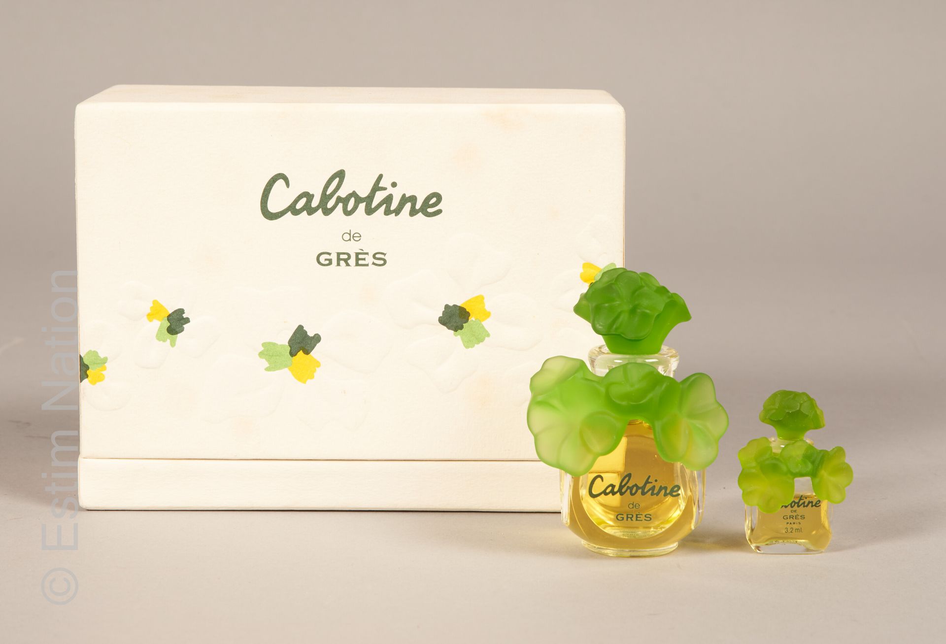GRES "Cabotine" Coffret contenant un flacon en verre d'eau de parfum 30 mL et un&hellip;