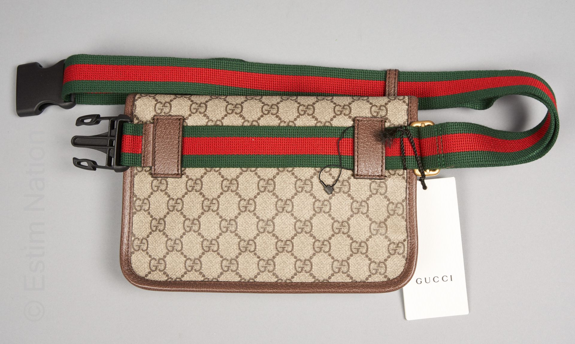 GUCCI SAC "CEINTURE NEO VINTAGE" en toile suprême GG agrémentée d'une lanière po&hellip;