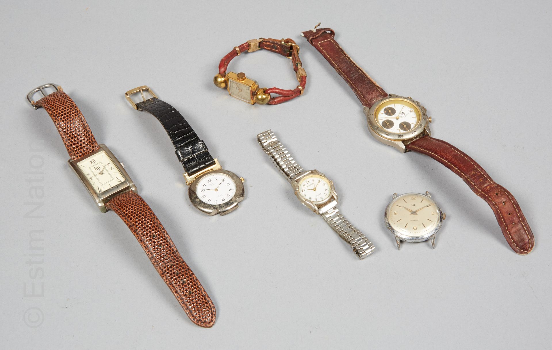 LOT DE MONTRES Lote de relojes, algunos con movimientos mecánicos, tres de los c&hellip;