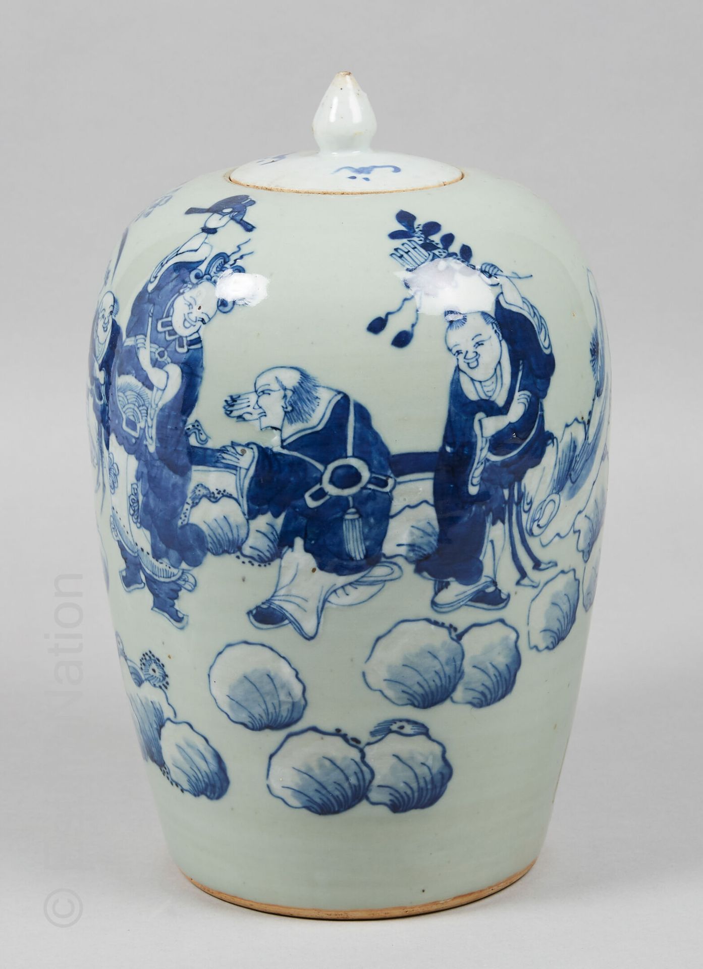 CHINE - PORCELAINES CHINE, fin XIXe siècle



Pot à gingembre en porcelaine à fo&hellip;
