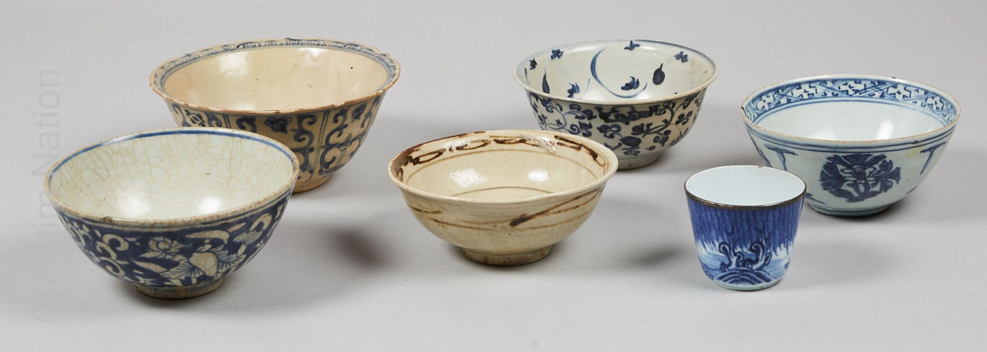 CHINE - PORCELAINES Chine, XVIIIe siècle



Gobelet en porcelaine à décor en cam&hellip;