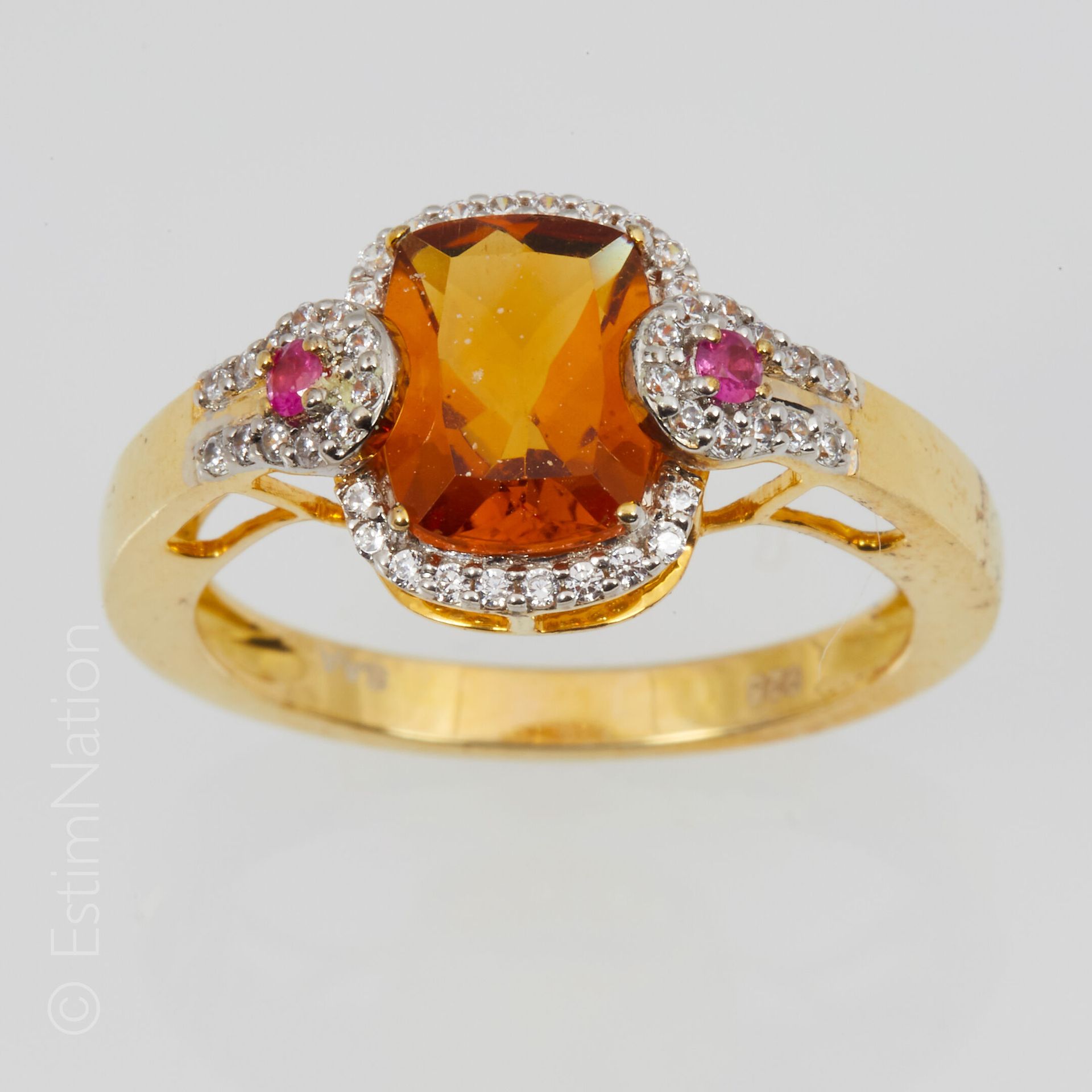 BAGUE VERMEIL ET BÉRYL JAUNE Ring in vermeil (925 thousandths), decorated with a&hellip;