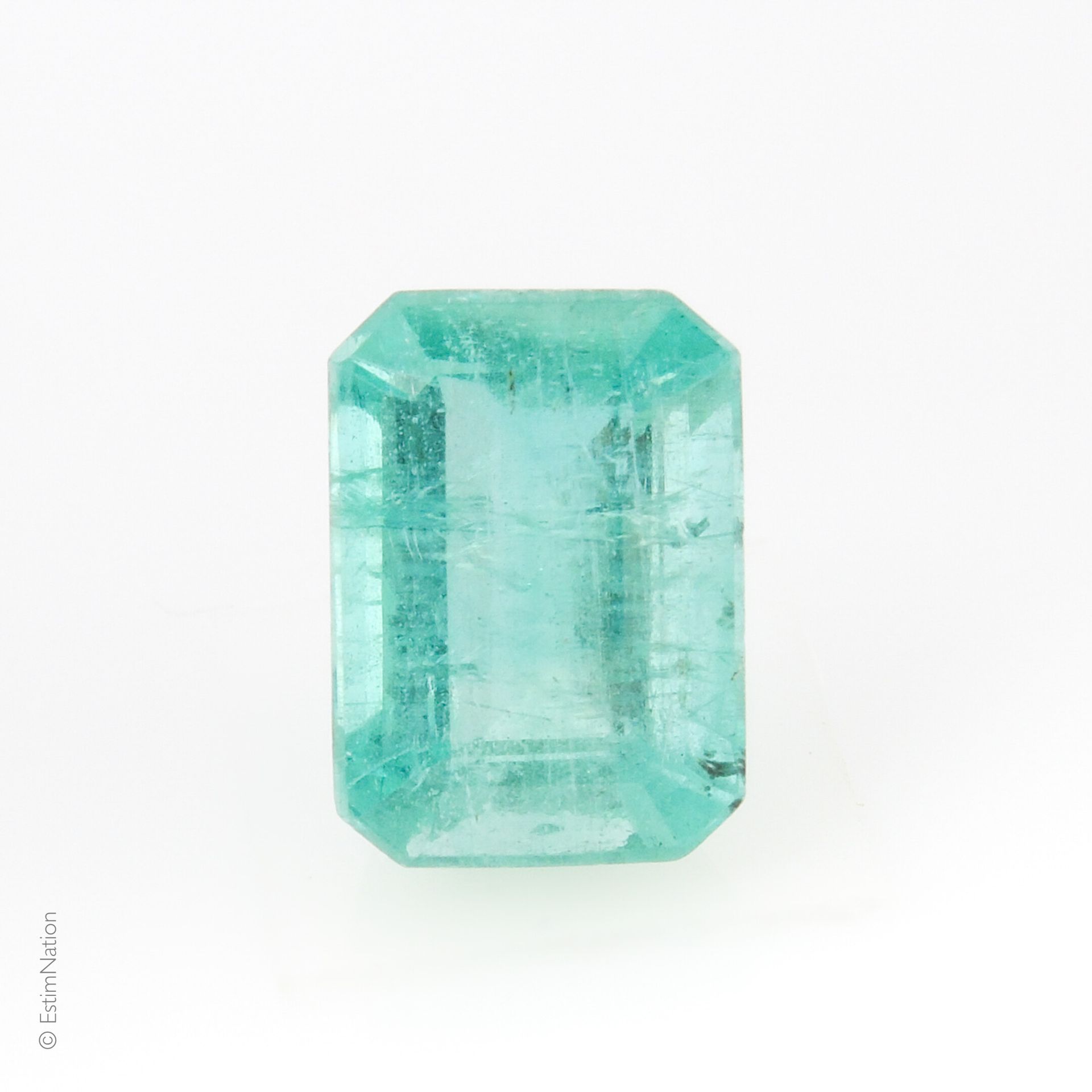 EMERAUDE 4.40 CARAT Octagonal faceted emerald weighing approximately 4.40 carats&hellip;