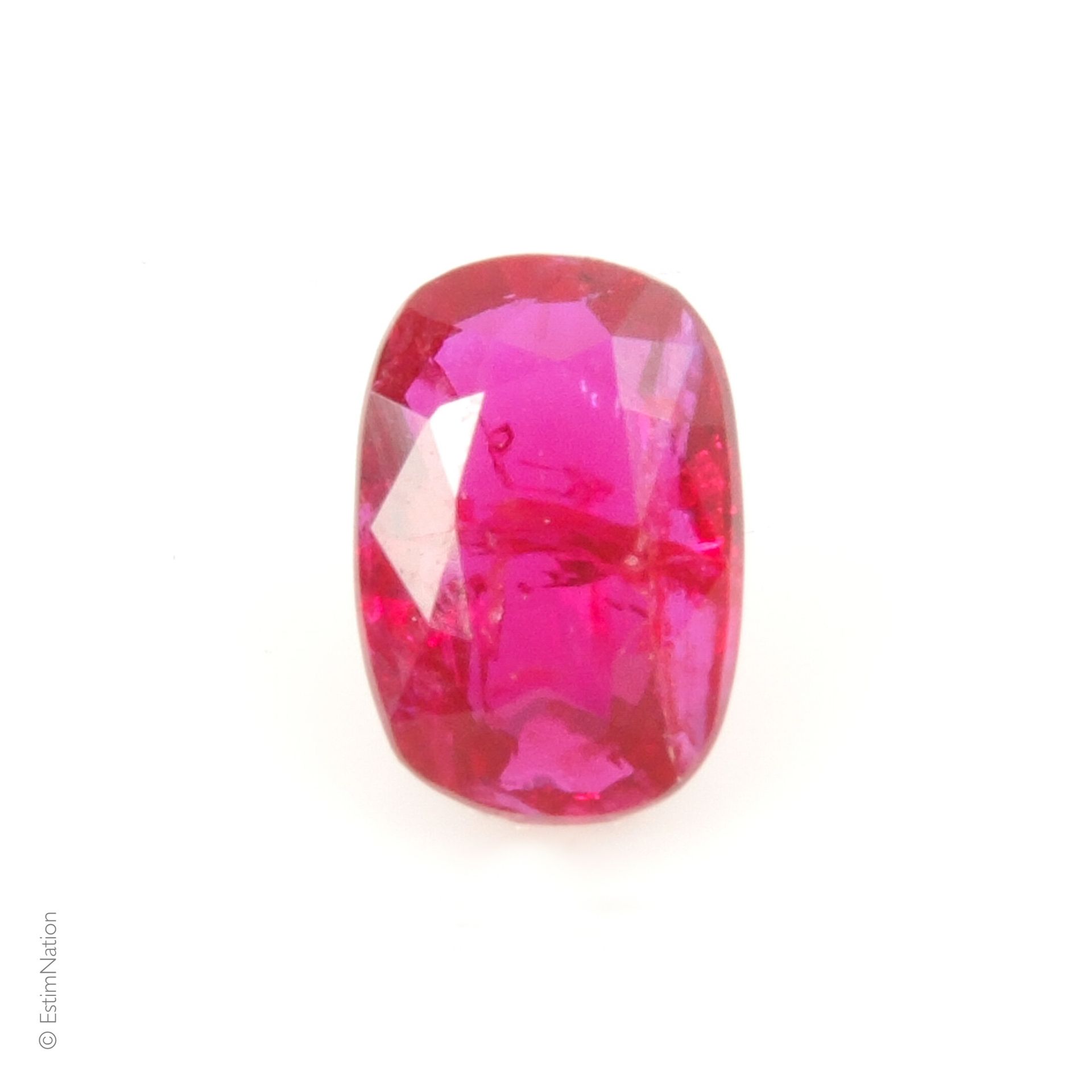 RUBIS "SANG DE PIGEON" 0.97 CARATS Rubino naturale sfaccettato a cuscino del pes&hellip;