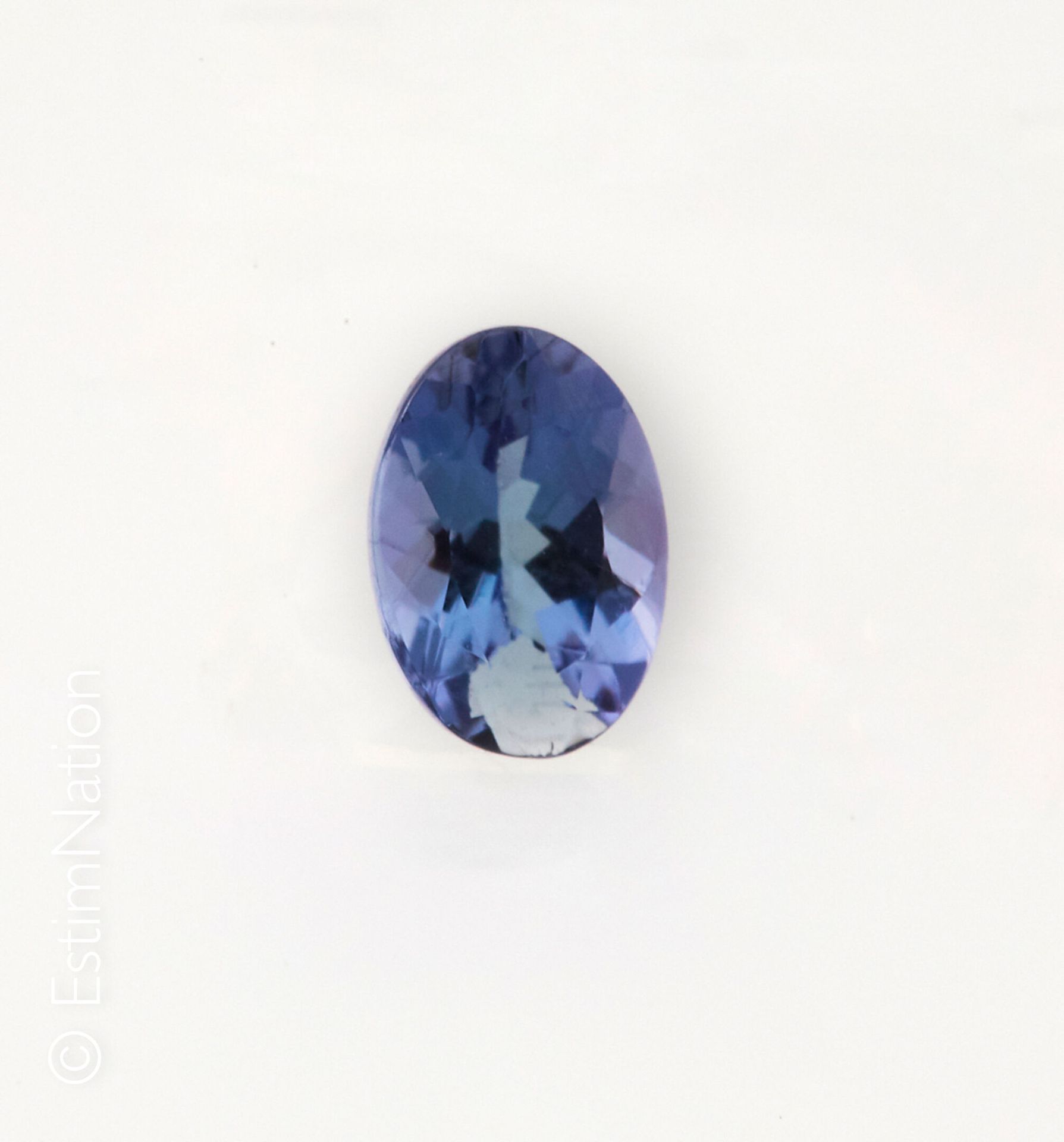 Spinelle 蓝色椭圆切割尖晶石，重0.54克拉。尺寸：5.78 x 4 mm。