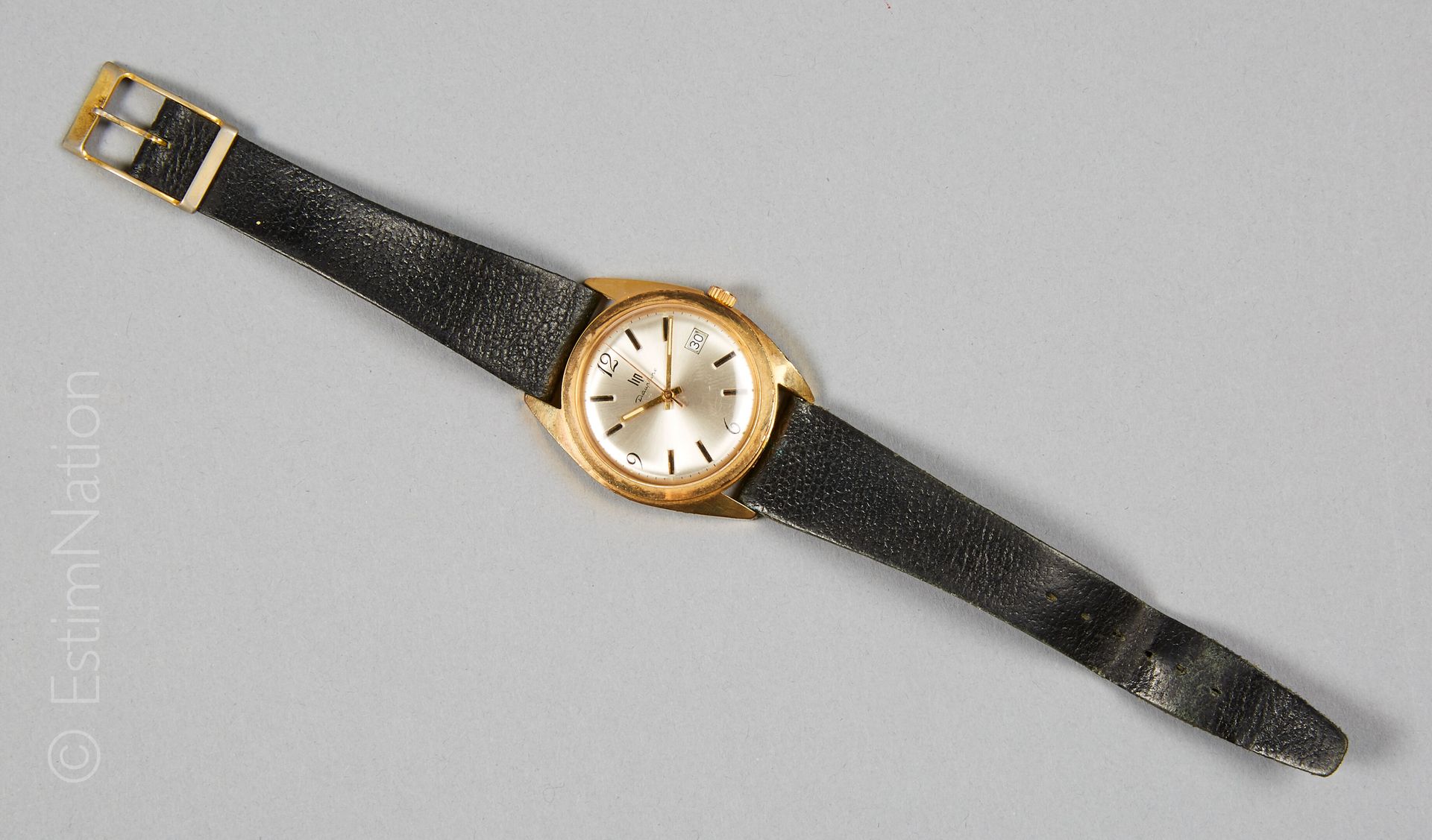 LIP Dauphine" model. 

Men's wristwatch in gilt metal and steel, round case, dom&hellip;
