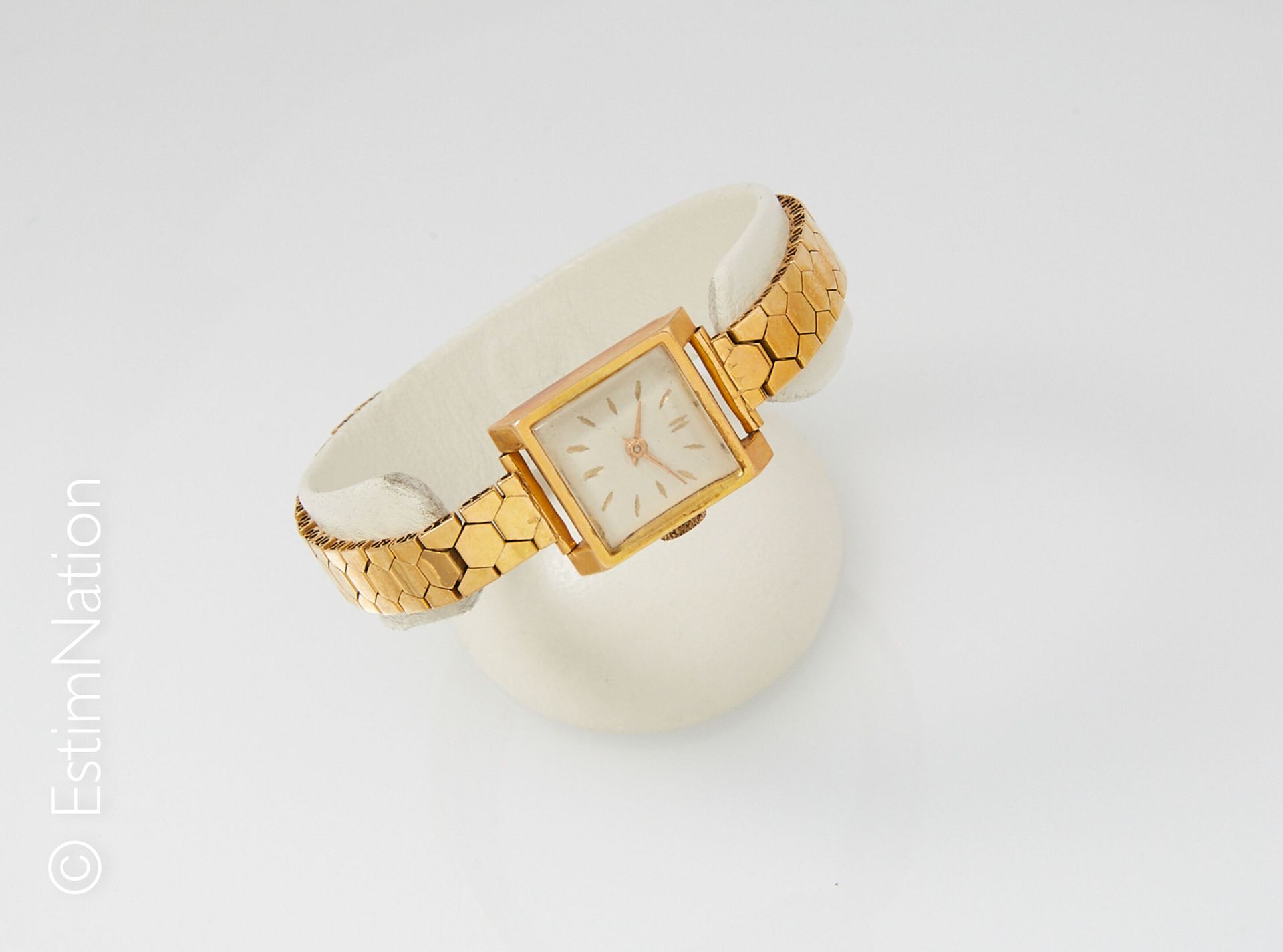 MONTRE OR Reloj de señora en oro amarillo de 18 quilates (750°/00). Caja cuadrad&hellip;