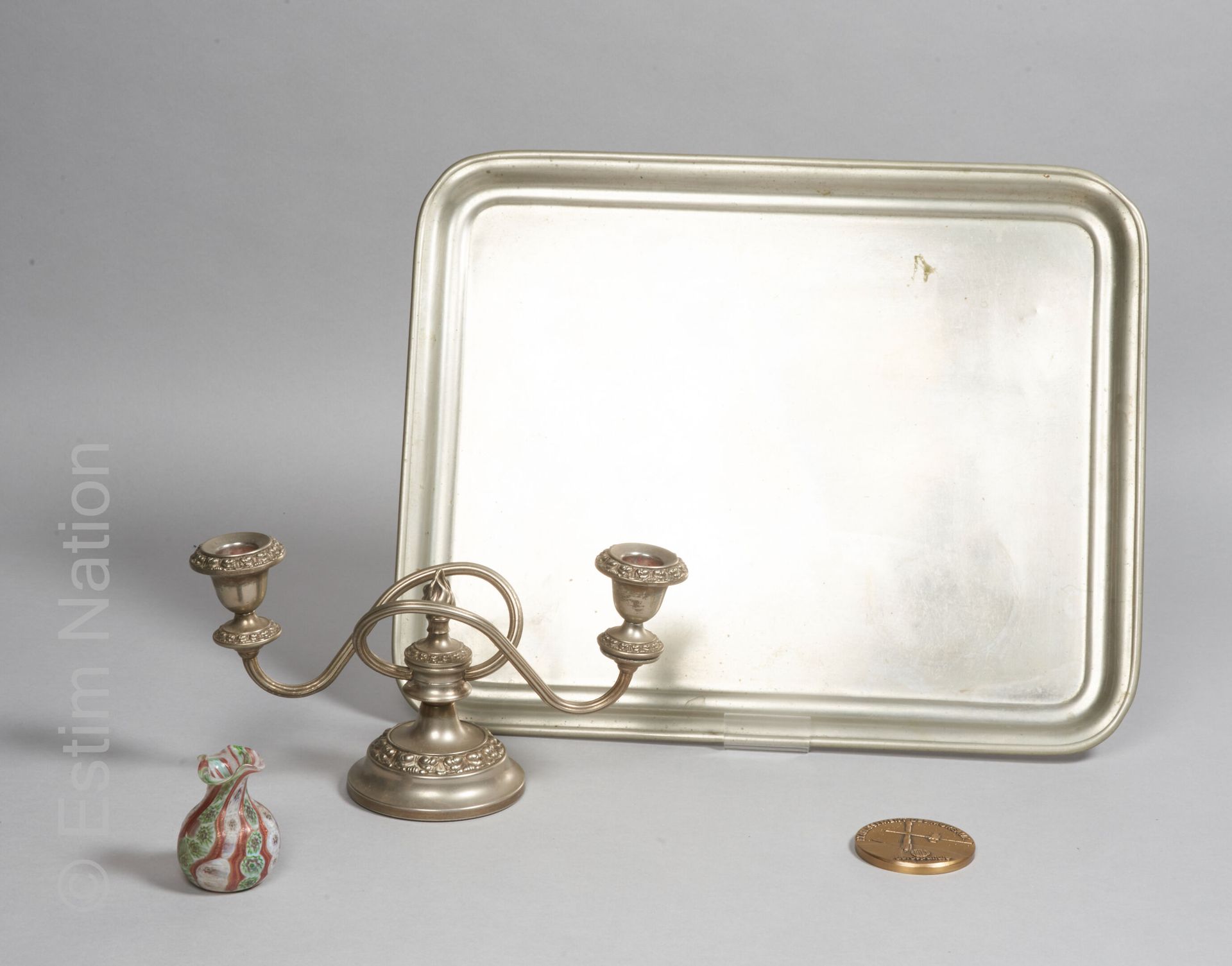 Arts décoratifs du XXe siècle MURANO



Pequeño jarrón de vidrio soplado con dec&hellip;