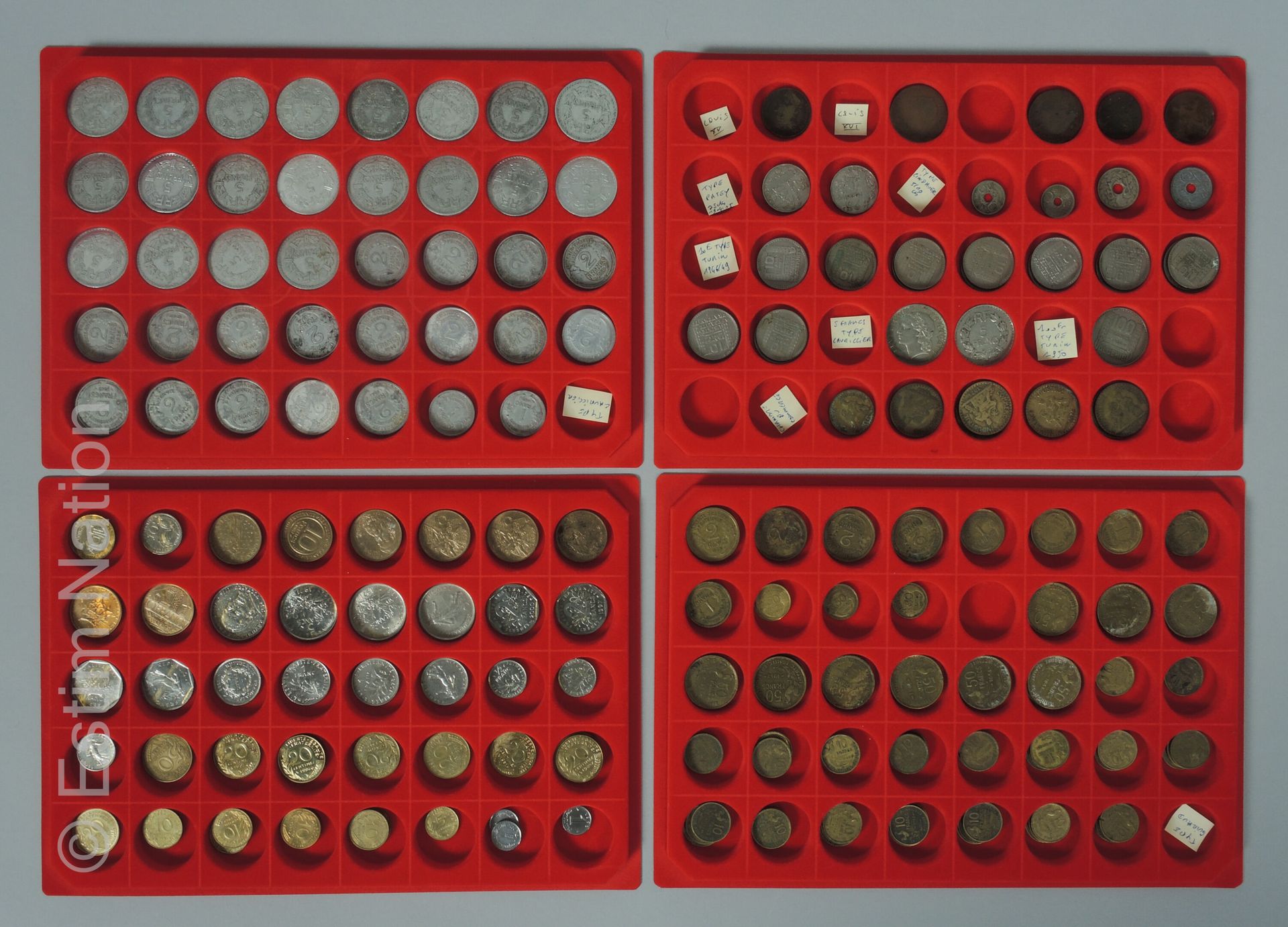 NUMISMATIQUE 从路易十五到2000年的法国铜和金属钱币的小型收藏。

约200



附上一小部分目前的外国硬币（德国、希腊、伊朗、约旦、土耳其和其&hellip;