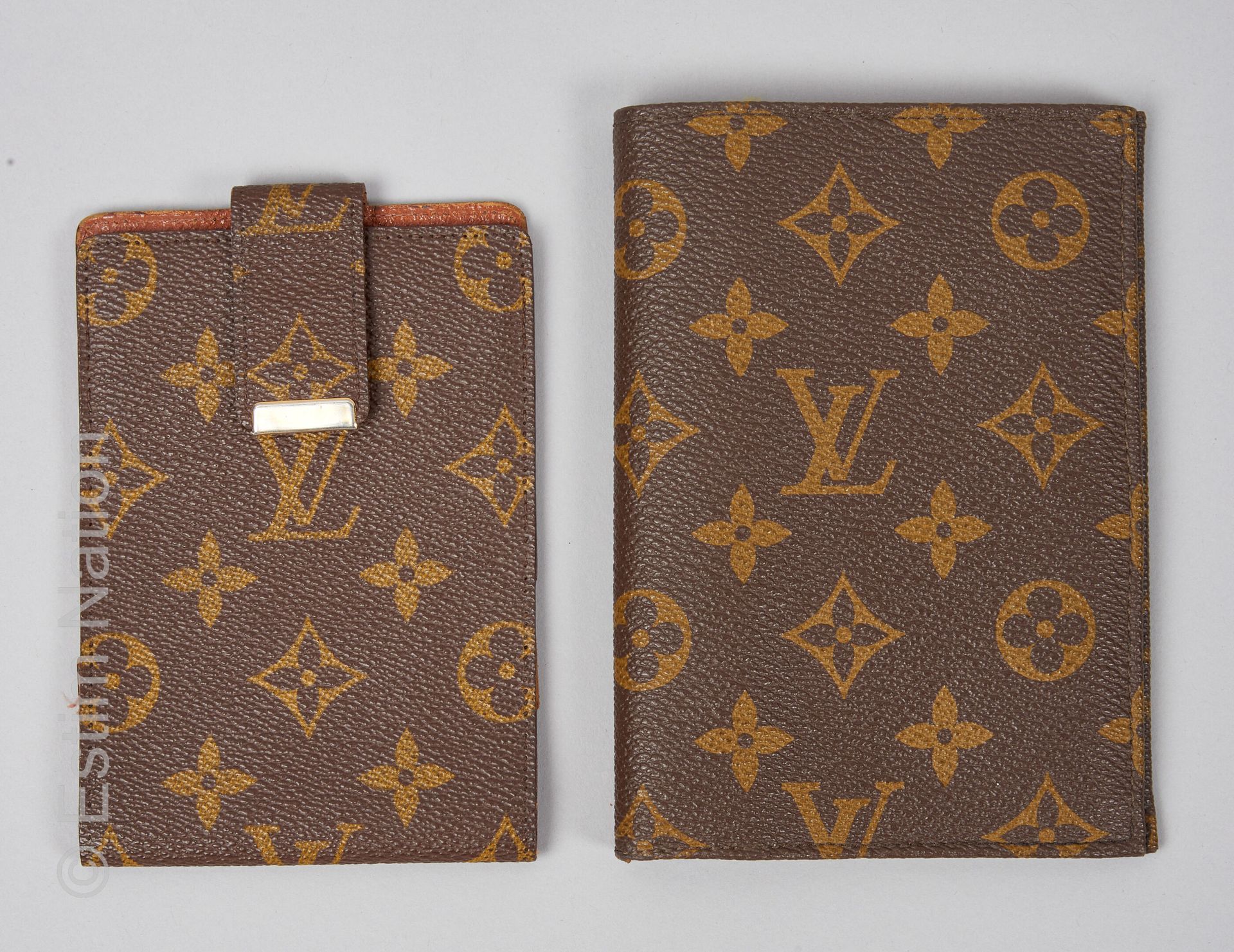 Leather and Monogram canvas set, wallet containing plast… | Drouot.com