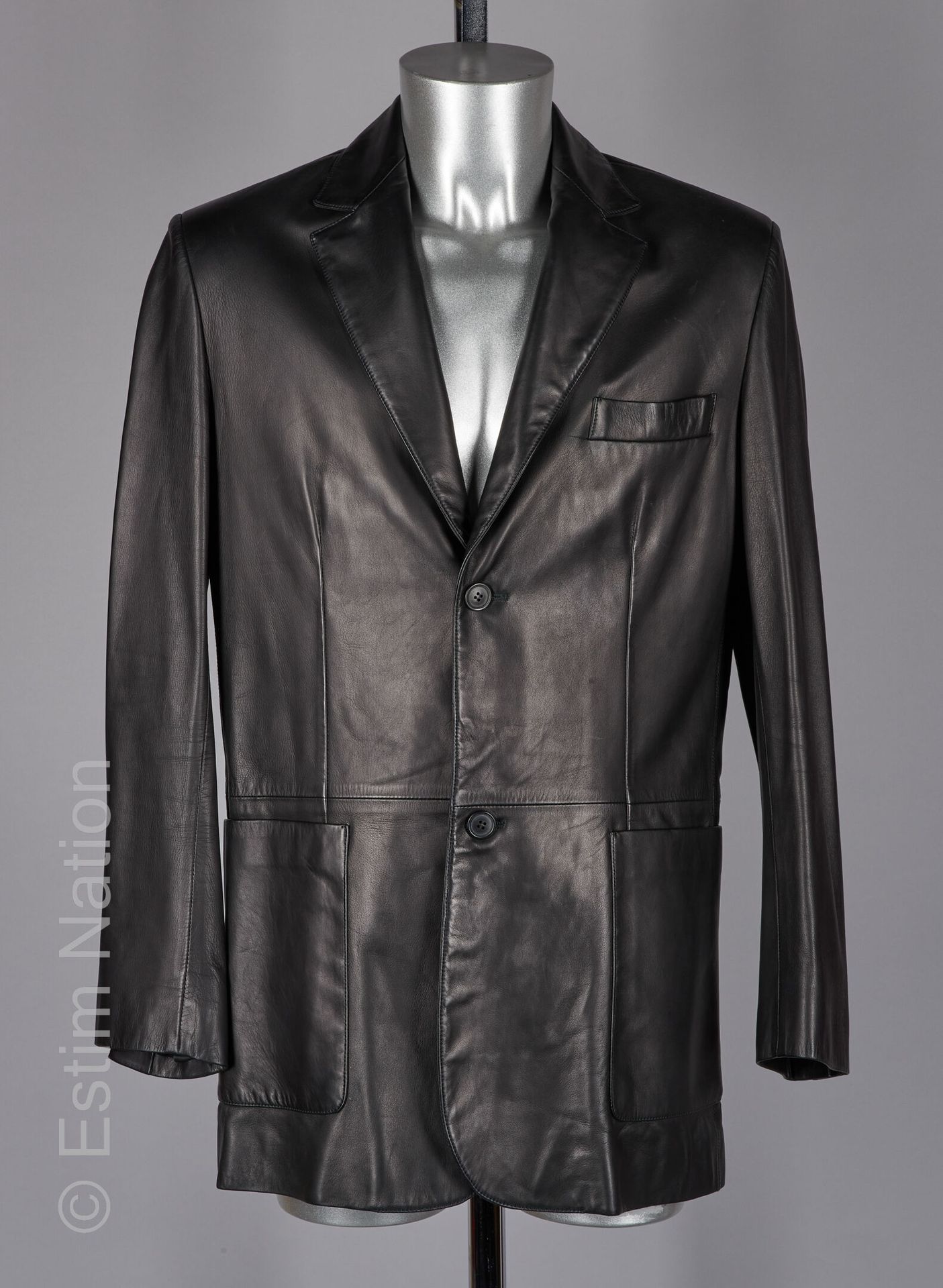 MANUFACTURE SERAPHIN Jacket in black plunged lambskin, three pockets (S 52) (lin&hellip;