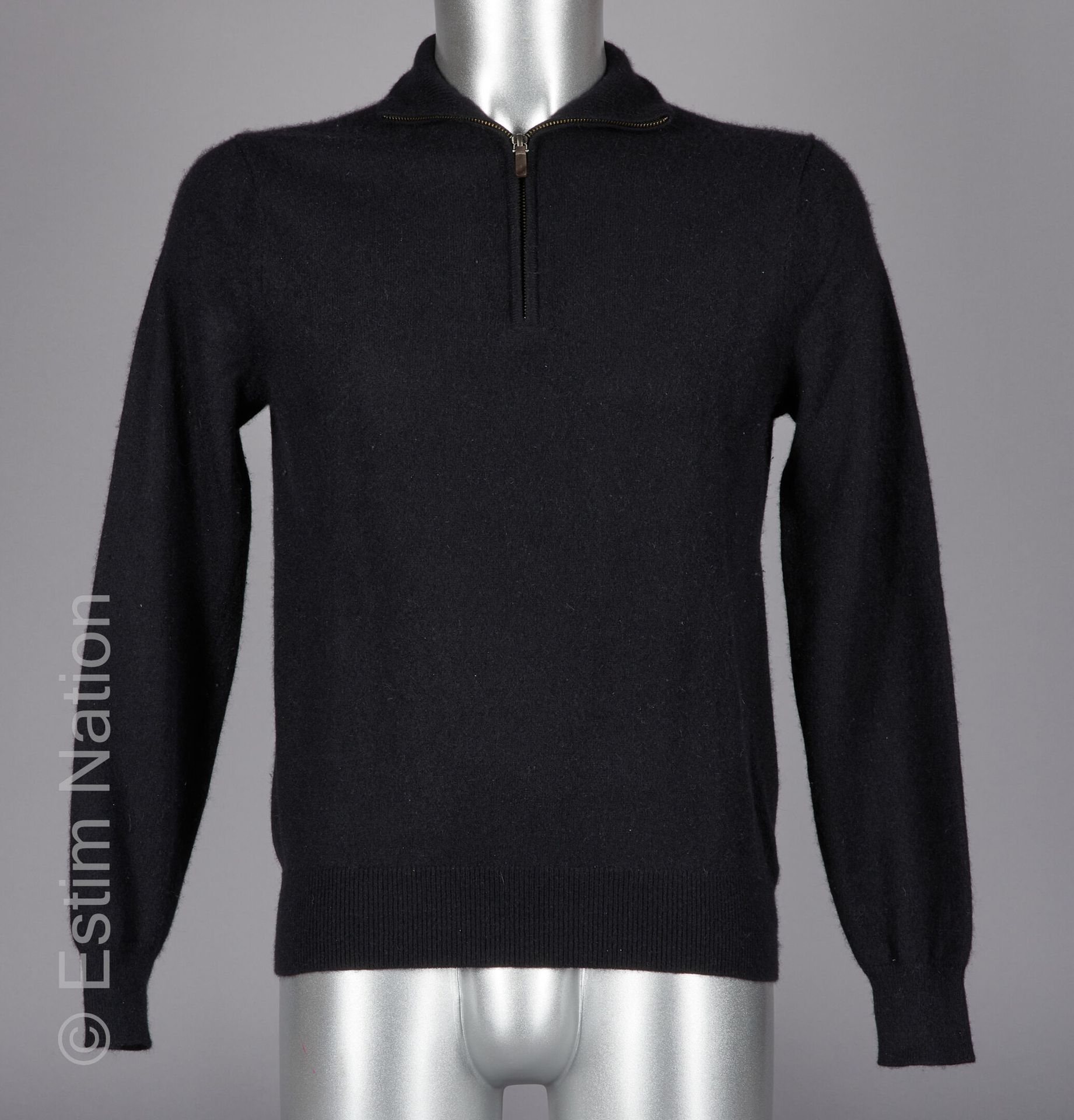 ERIC BOMPARD PULL with zipped collar in black cashmere (T S) (small wear)