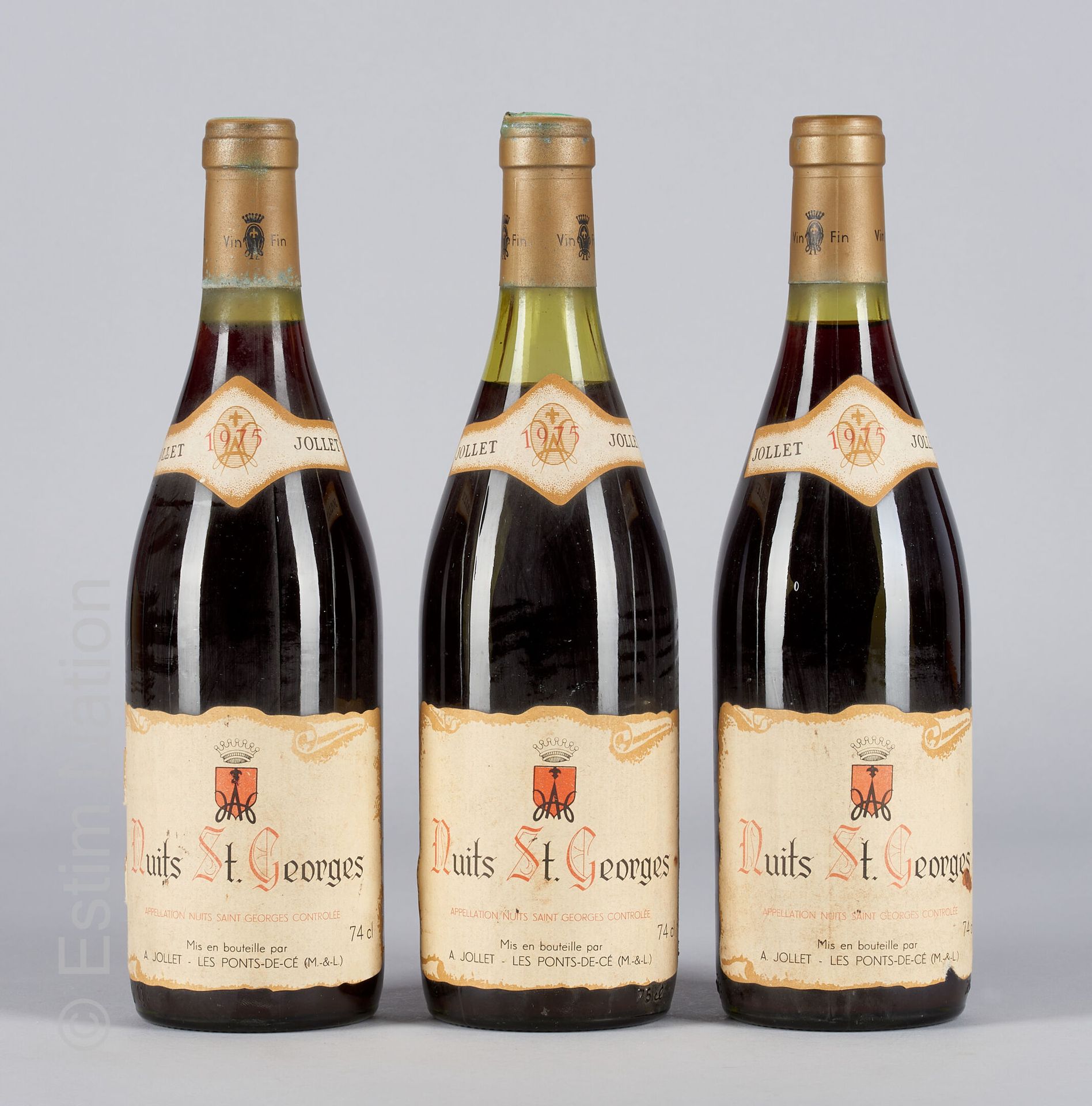 BOURGOGNE 3瓶Nuits Saint-Georges 1975 Les ponts de Ce Mau

(N. 1在2和3厘米之间，E. F, lm&hellip;