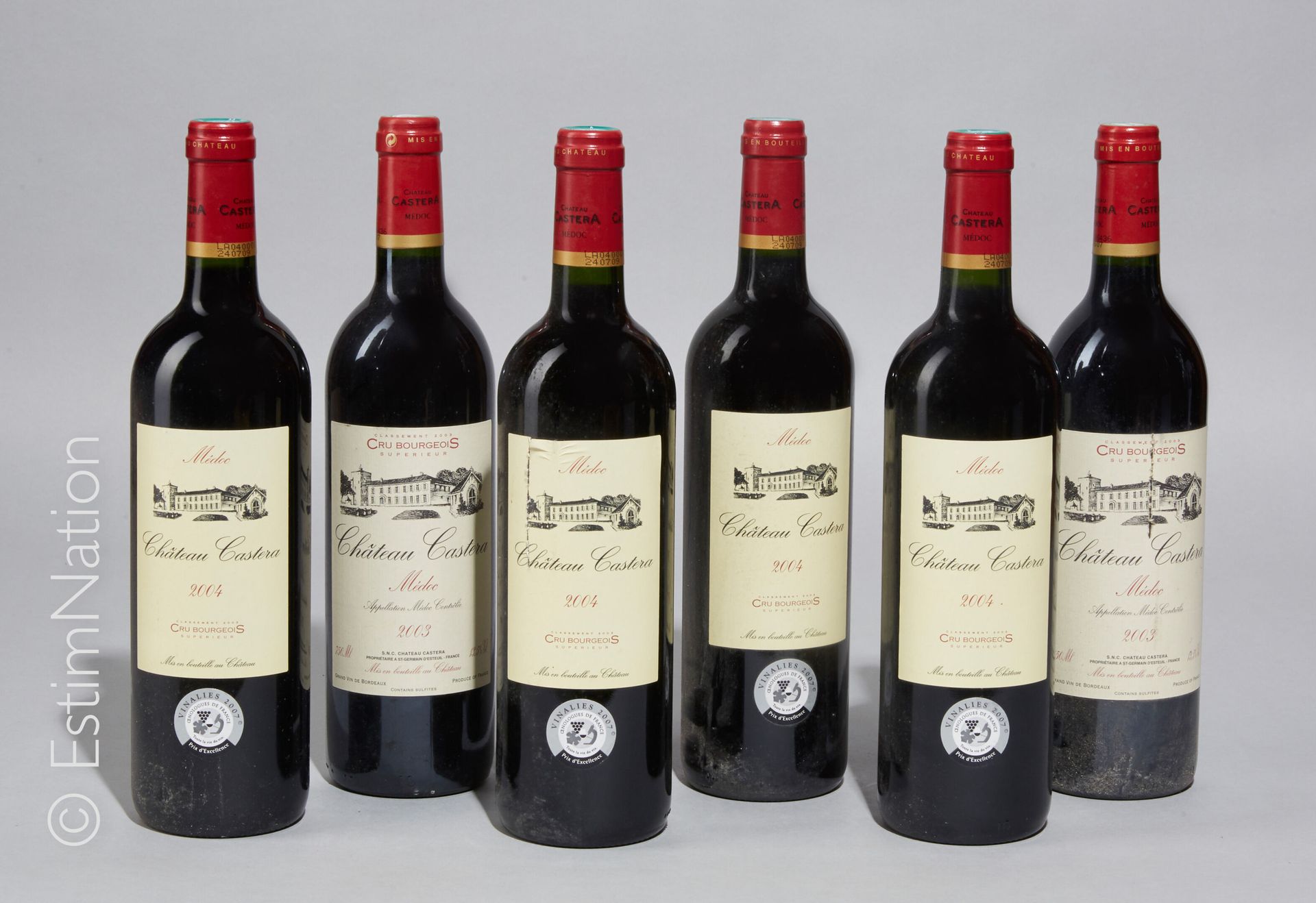 BORDEAUX 6 bottles : 4 Château Castera 2004 Medoc, 2 Château Castera 2003 Medoc &hellip;