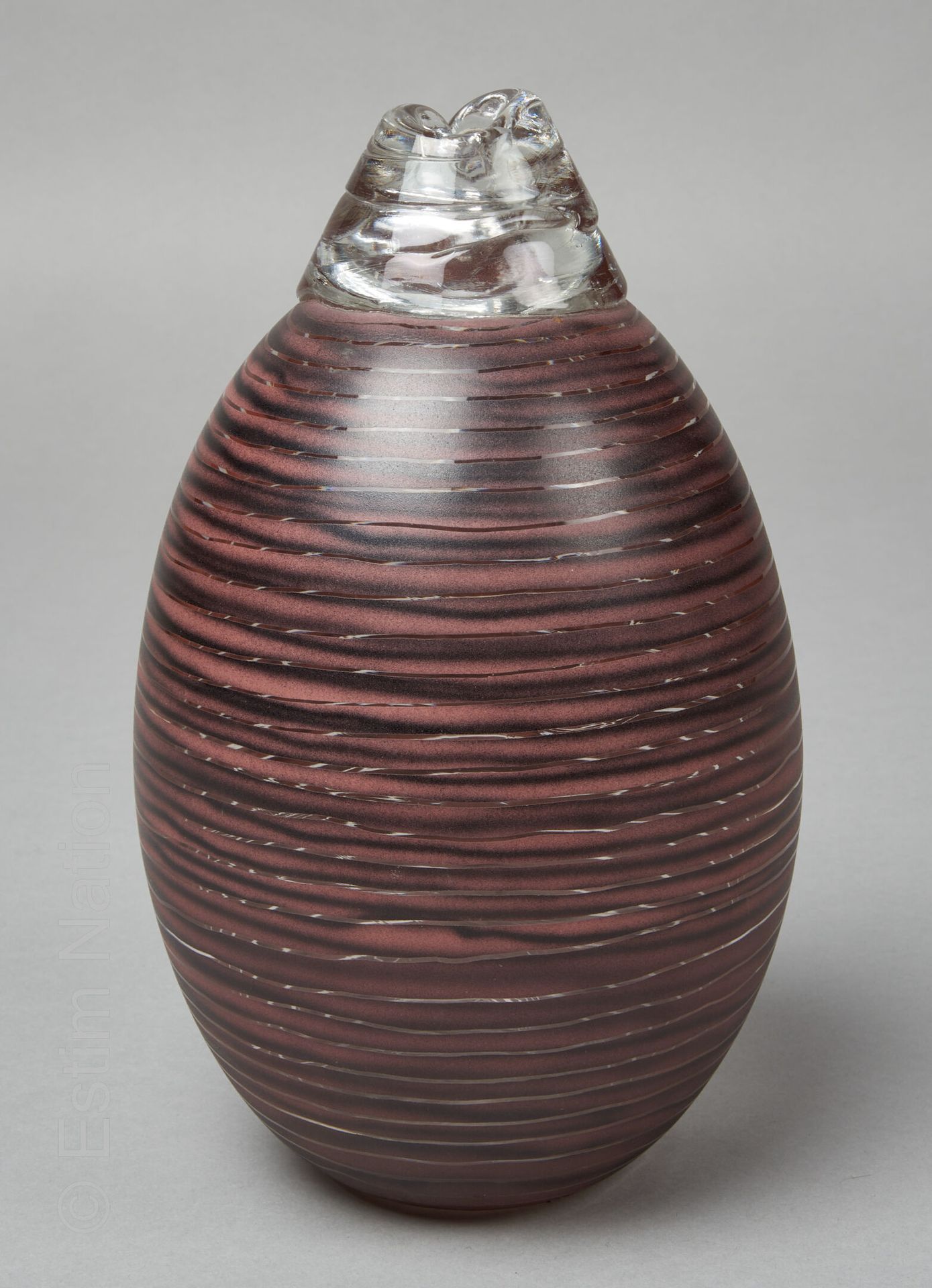 VERRERIE CONTEMPORAINE - LUTGEN Véronique LUTGEN (1962)

Vase ovoïde en verre so&hellip;