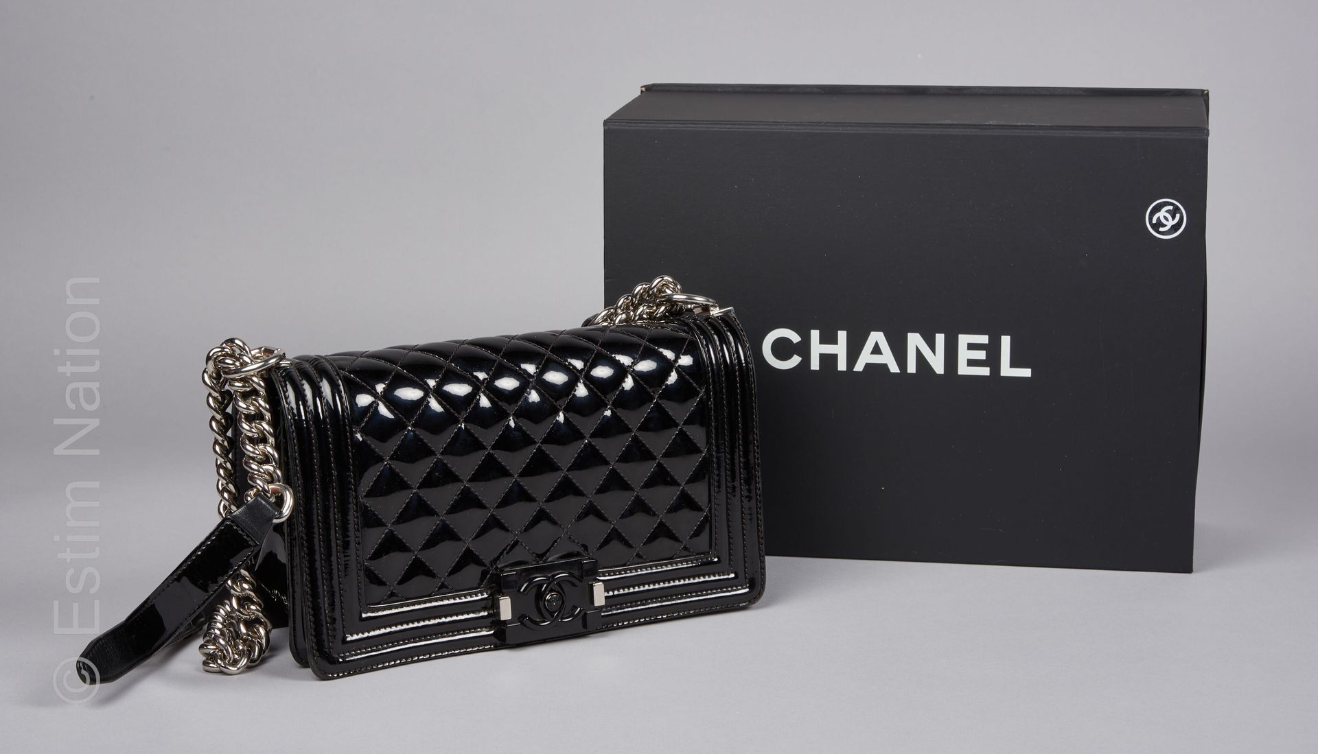 CHANEL (2014/2015) BAG "BOY" in quilted black patent calfskin, lining in black o&hellip;