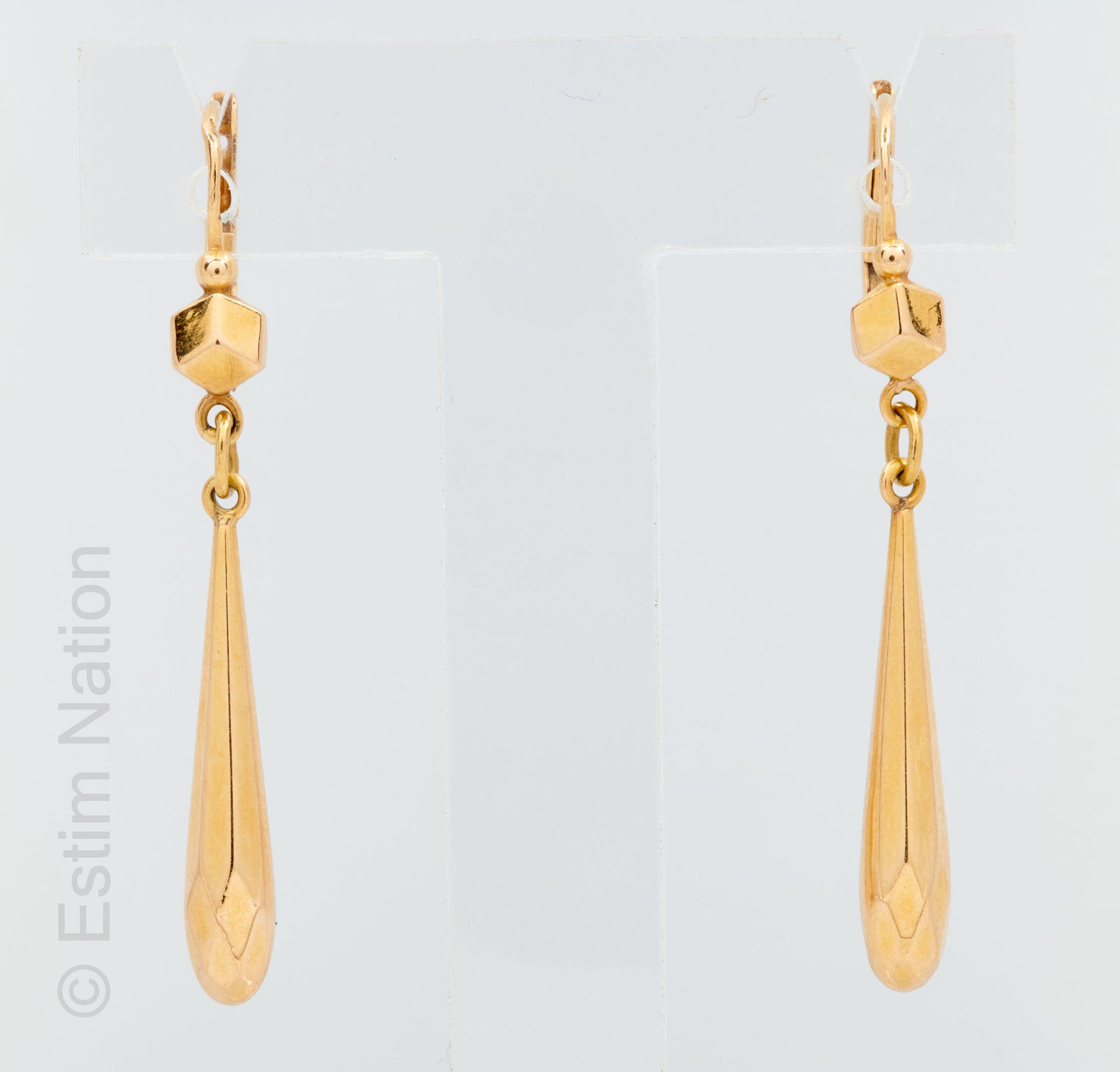 PENDANTS D'OREILLES OR JAUNE Paire de pendants d'oreilles en or jaune 18K (750 m&hellip;