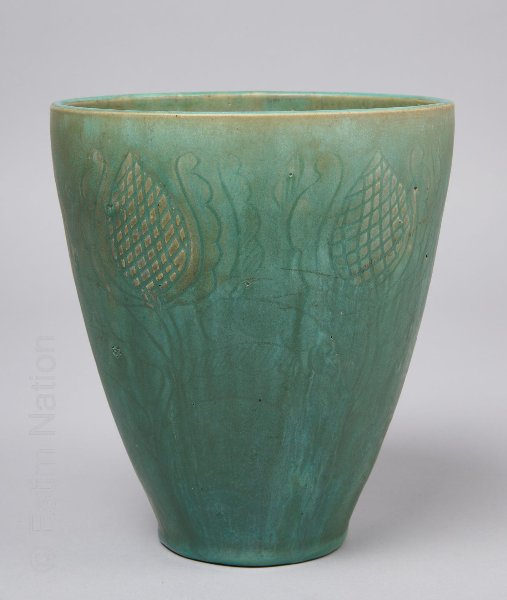 CERAMIQUES XXE SIECLE - GREBER Pierre GREBER (1933-1962)

Vase mit Disteln

Vase&hellip;