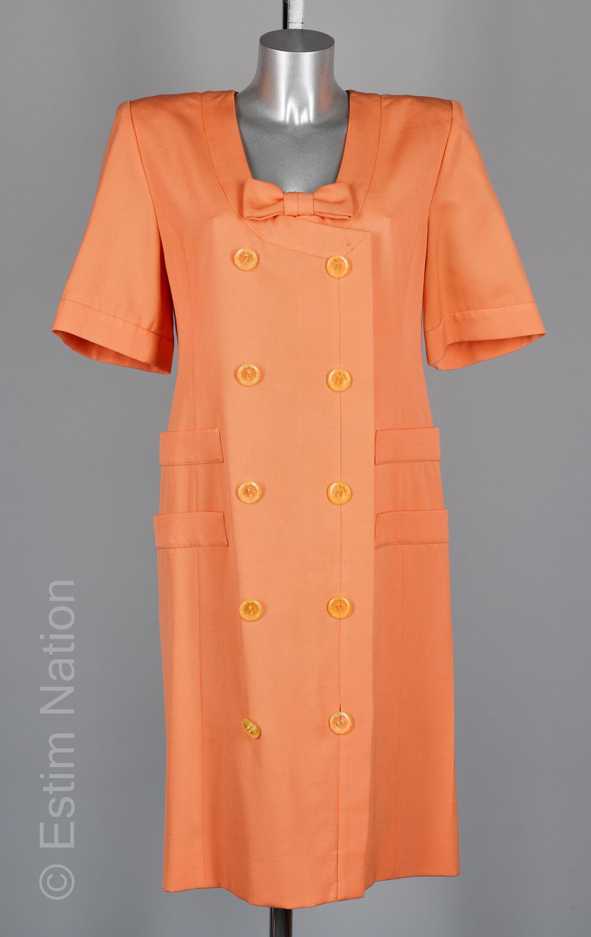 NINA RICCI VINTAGE ROBE en laine orange, parementures asymétriques, faux boutons&hellip;