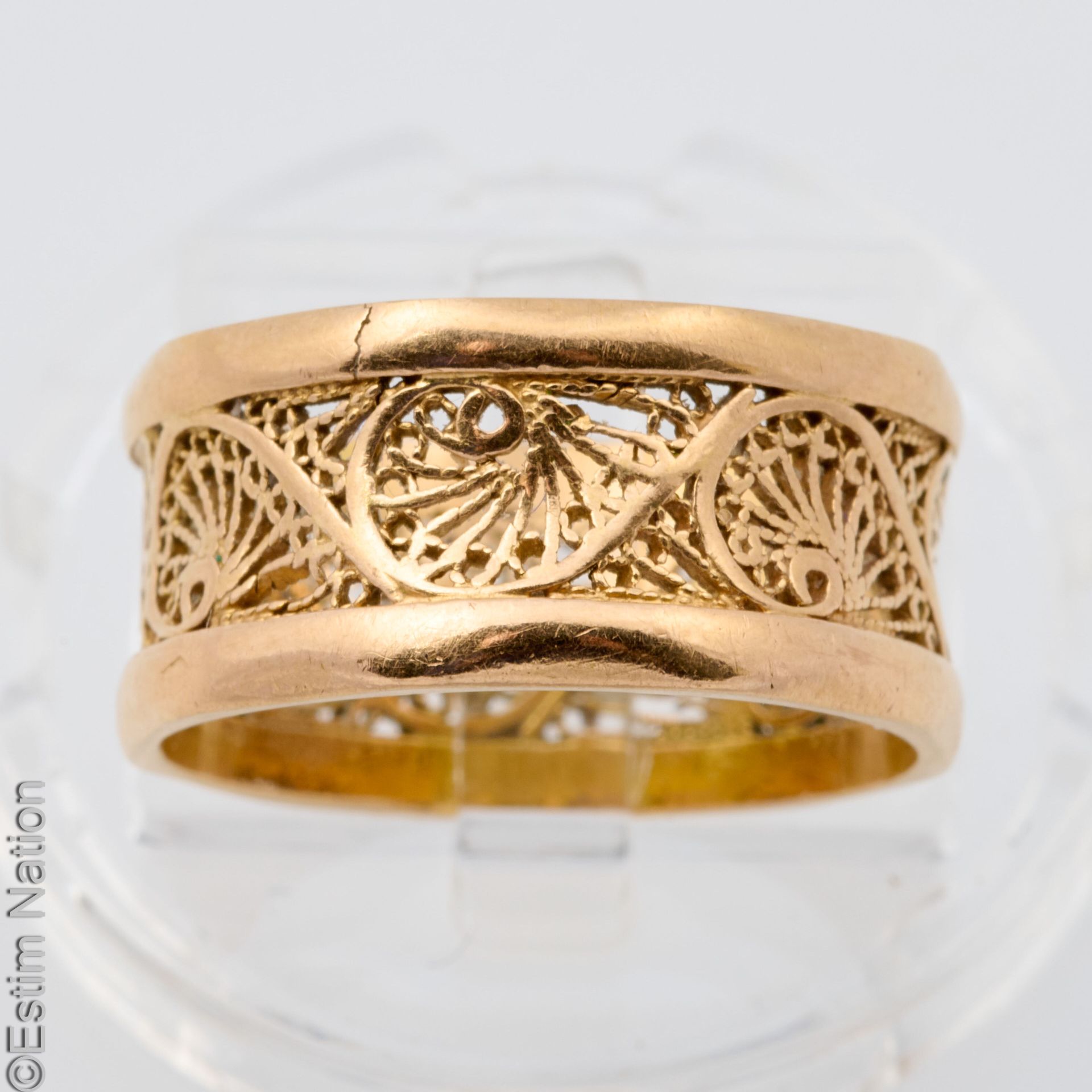 LOT EN OR JAUNE Ensemble de deux bijoux en or jaune 18K (750/°°) comprenant une &hellip;