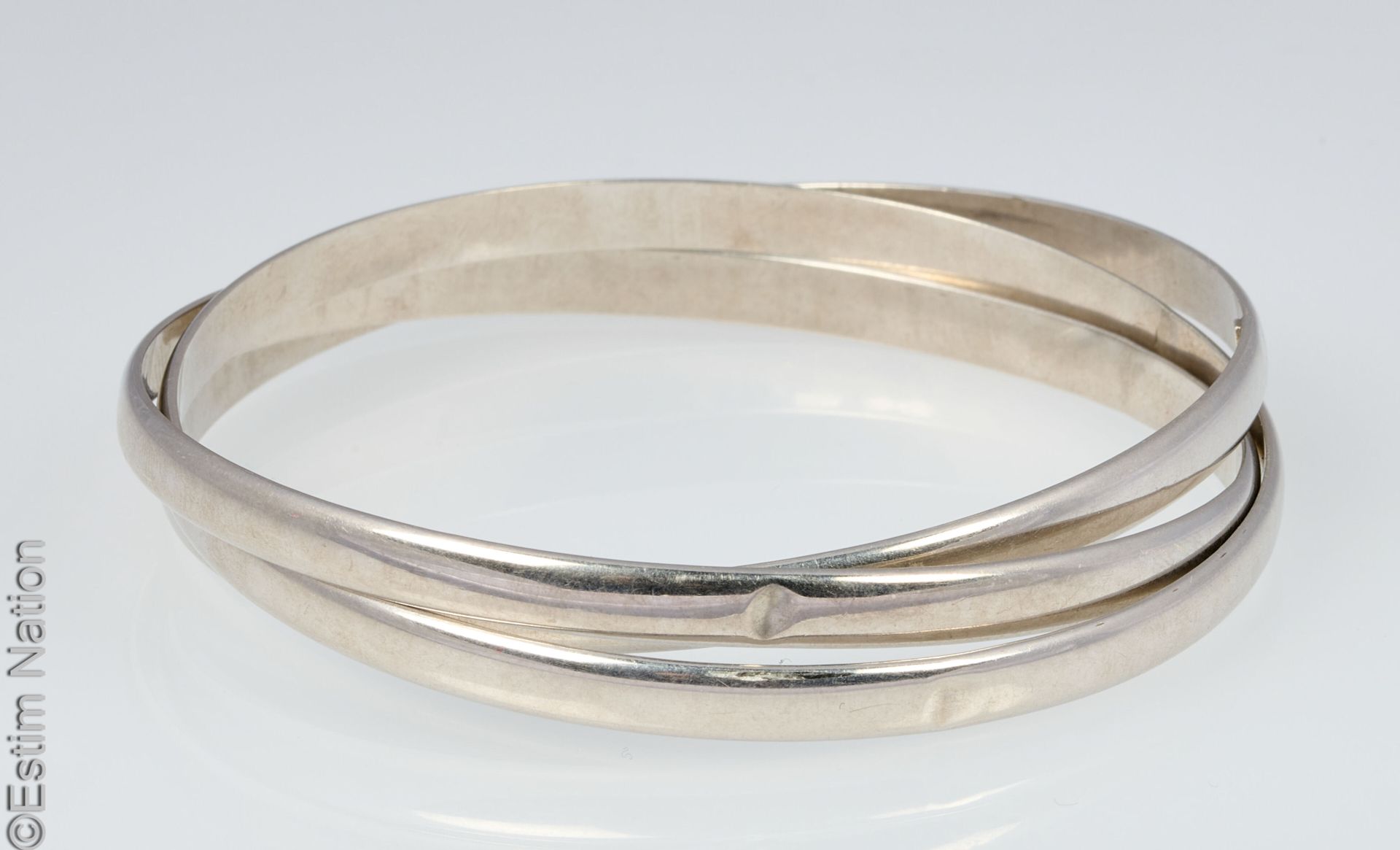 BRACELET ARGENT Bracelet trois anneaux en argent (800 millièmes). P. 17 g. Diamè&hellip;