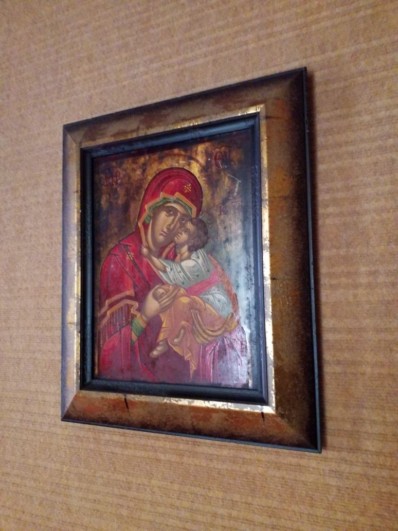 Null Icono ruso, Virgen con el Niño sobre panel moderno

Tamaño: 28x21 cm.