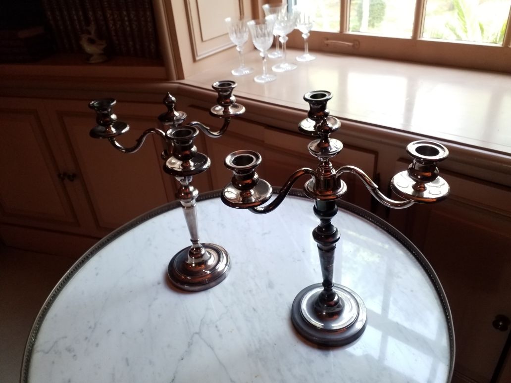 Null Pair of silver plated candlesticks with a baluster shaft, with 3 arms of li&hellip;
