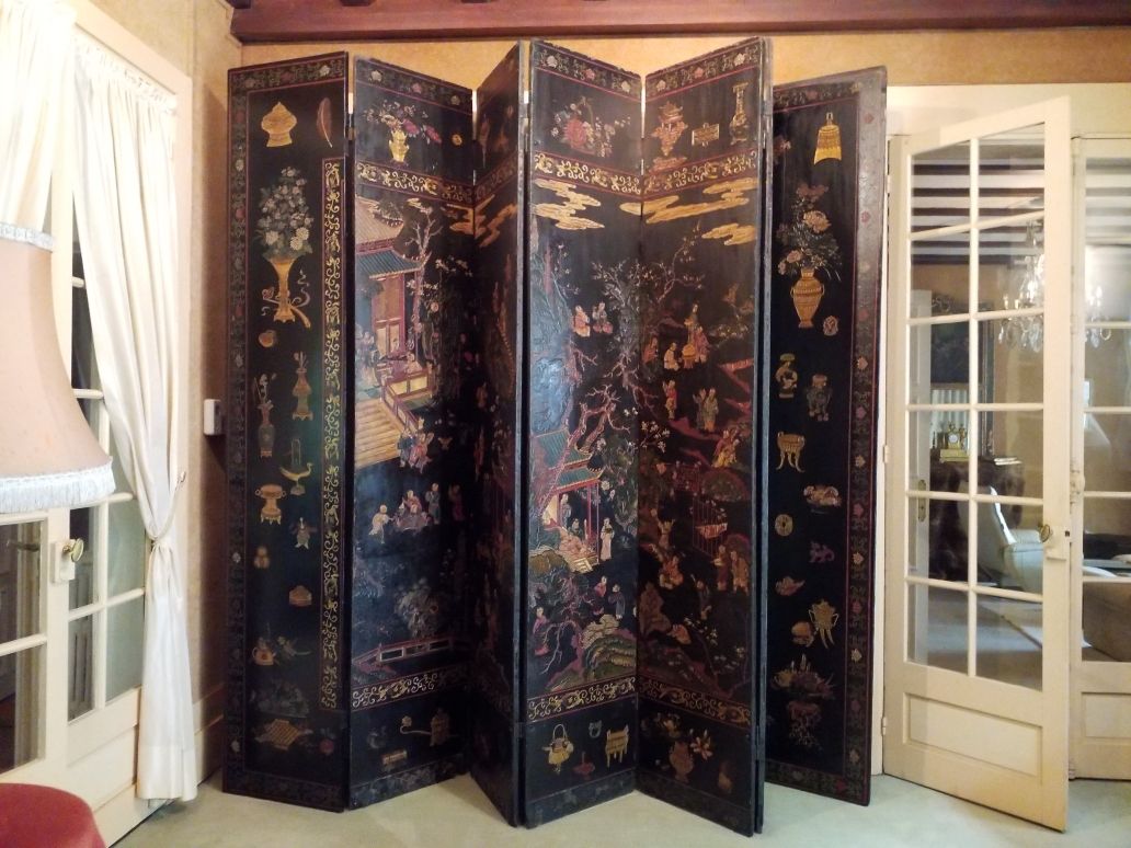 Null Large Coromandel type screen, with 7 leaves, in lacquered wood with black b&hellip;