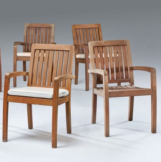 Null CUATRO sillones de jardín de teca con respaldo rectangular y asiento con ba&hellip;