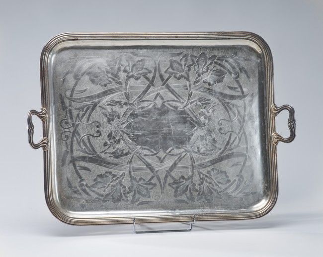 Null CHRISTOFLE

IMPORTANT rectangular silver platter, with engraved decoration &hellip;