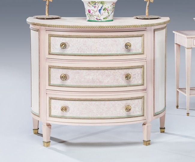 Null Half-moon COMMODE in molded wood carved and lacquered pink and rechampi, op&hellip;