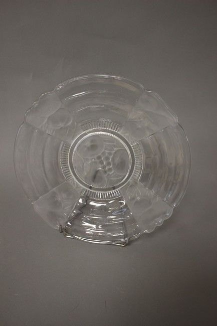 Null VAL-SAINT-LAMBERT

GRANDE piatto rotondo in vetro stampato con decorazione &hellip;