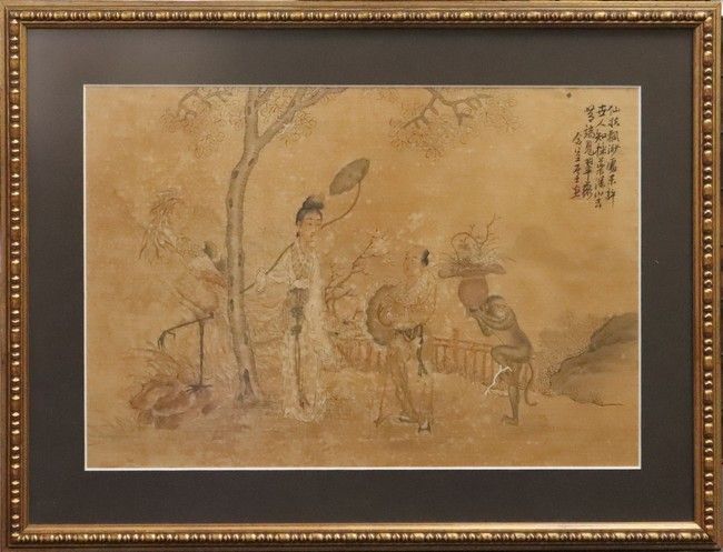 Null 中国，20世纪

艺妓和仆人与猴子和凤凰的关系

丝绸上的水墨和油漆亮点，右上角有题字和红色印记。

30 x 44 厘米

(丝绸上的虫洞)