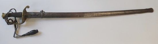 Null 步兵辅助军刀，型号
1855牛角
柄
（水印重做），铜质安装，镂空刀柄
。
弯刀，平背刻有 "M. F. Châtellerault 1870"，空心&hellip;
