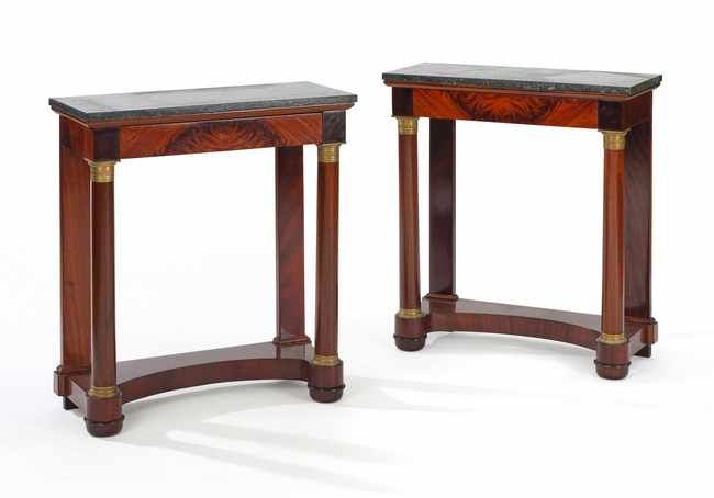 Null PAIR OF SMALL CONSOLES in mahogany and flamed mahogany veneer, opening in t&hellip;