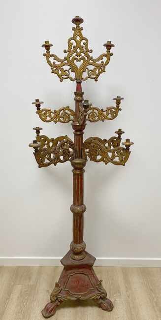 Null Carved, red lacquered and gilded wood TORCHERE, with seven arms of light on&hellip;
