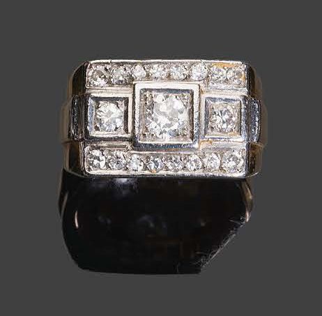 Null - 黃金和鉑金戒指，鑲嵌玫瑰式切割和明亮式切割鑽石
約1950年
Pb: 18,24克。