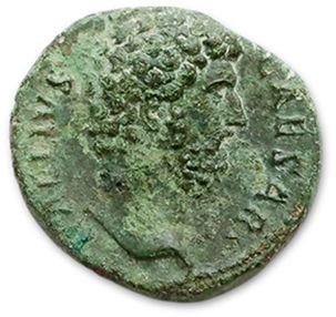 Null AELIUS (136-138)
As.
R/ La Fortune debout à gauche.
Joint dupondius d'Hadri&hellip;