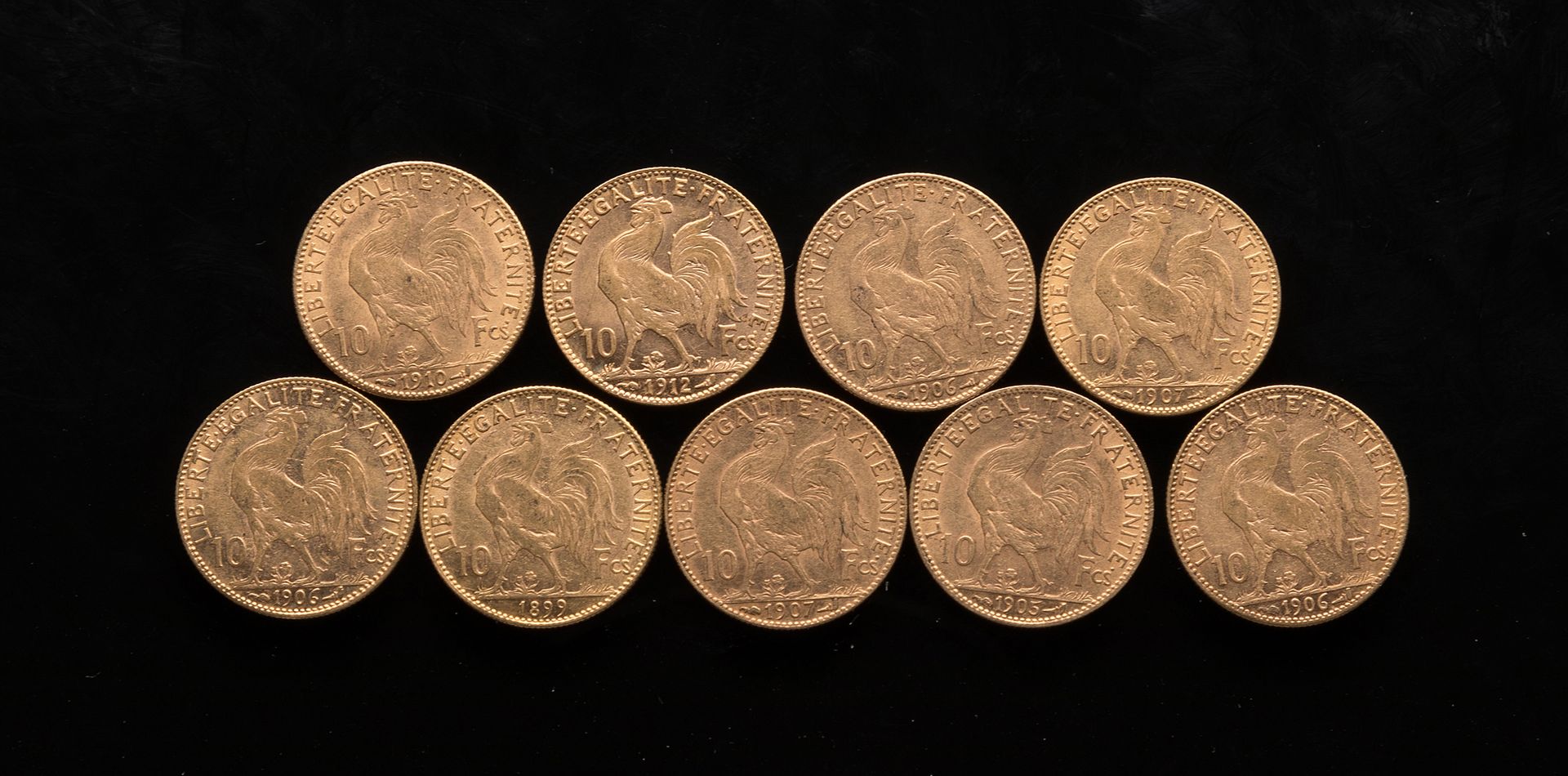 Null 
[VERKAUFT AUF FOTO UND BESCHREIBUNG] Neun 10-Franc-Goldmünzen.



Gewicht:&hellip;