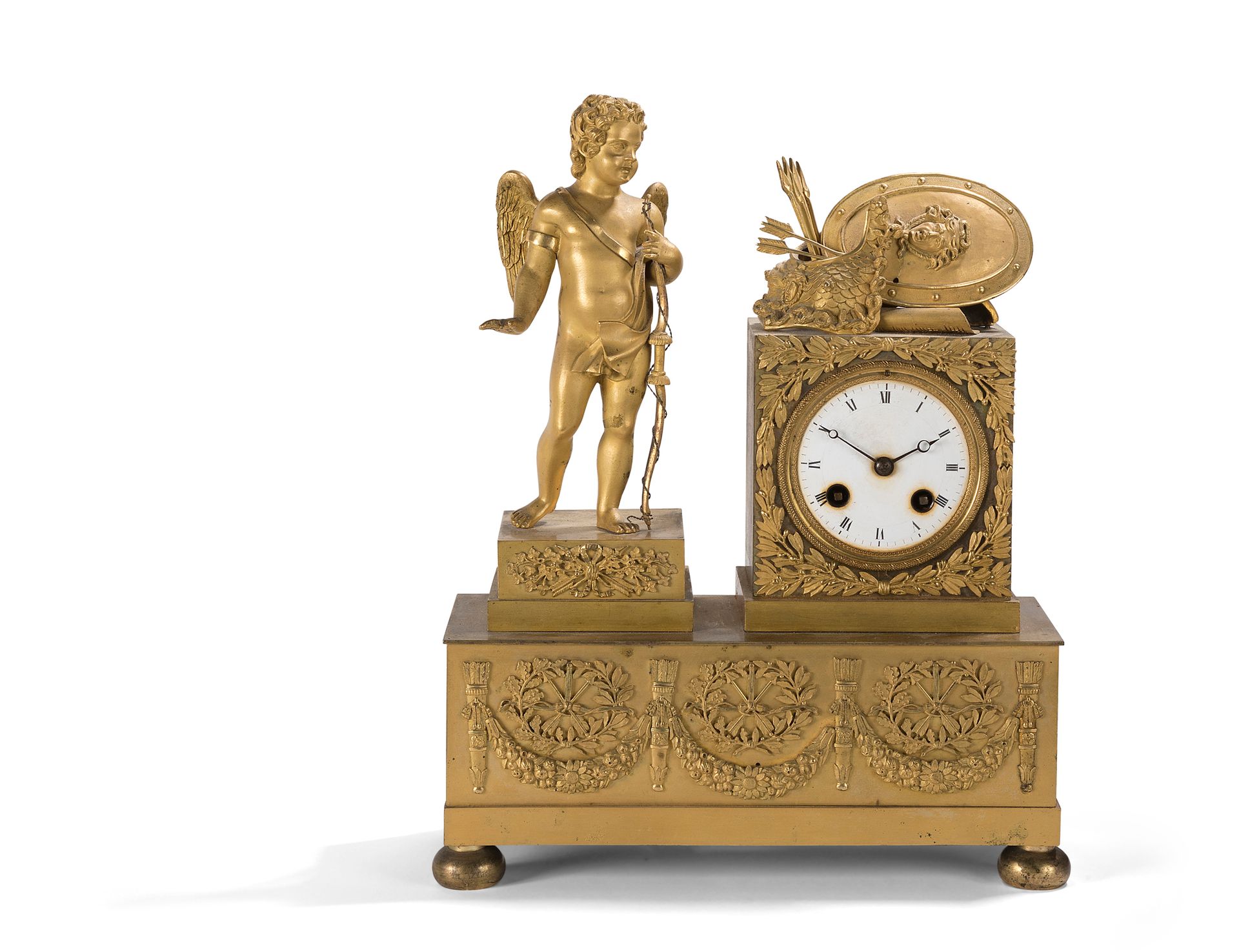 Null Chased and gilt bronze alcove clock decorated with attributes of war, garla&hellip;