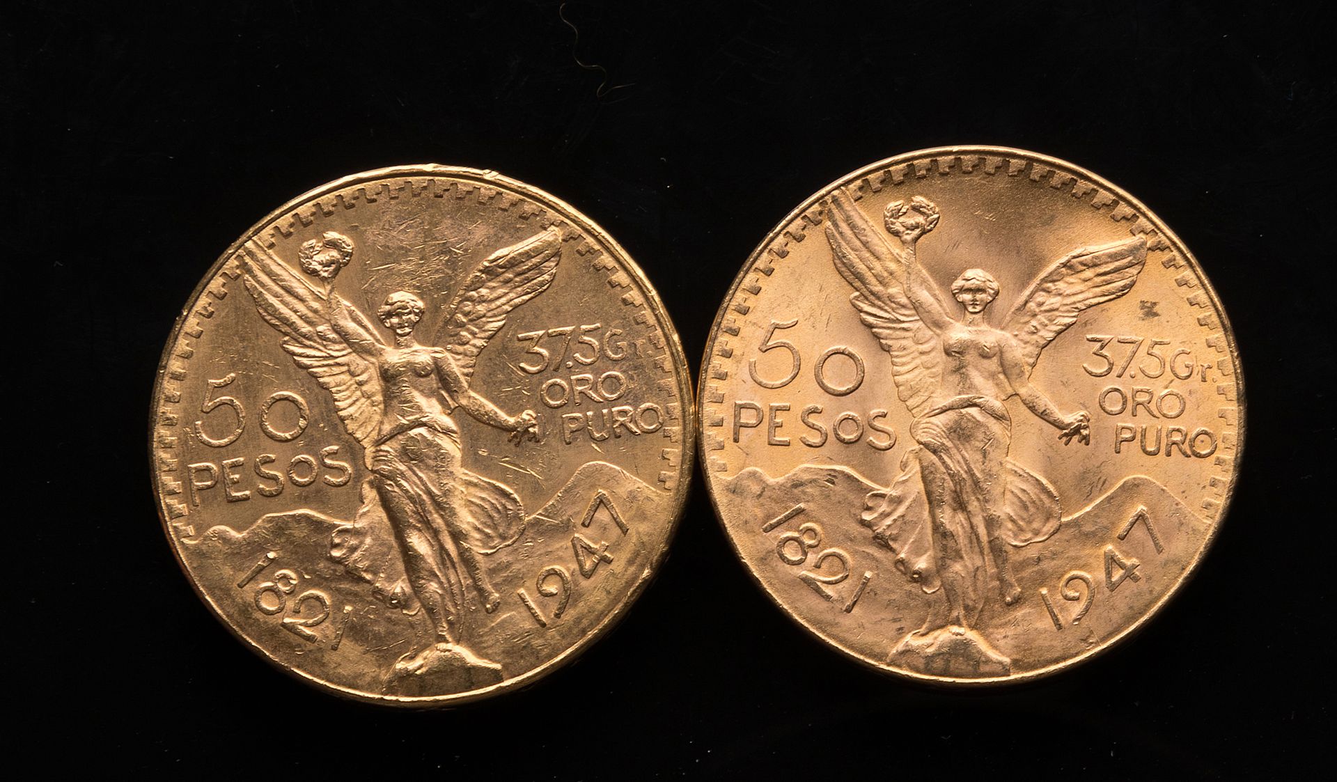 Null 
[VENDIDO EN FOTO Y DESIGNACIÓN] Dos monedas de 50 pesos mexicanos 1821 y 1&hellip;