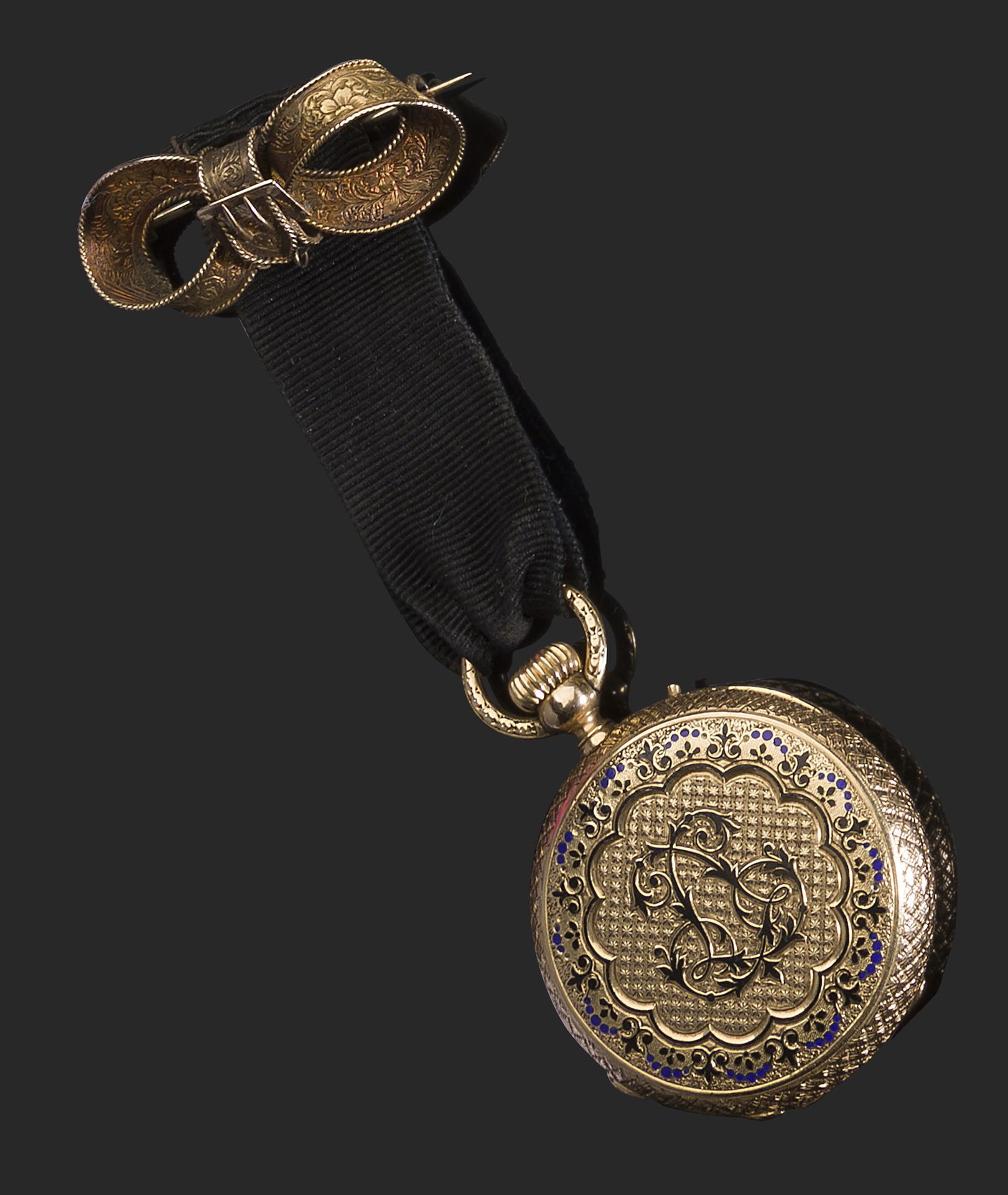 Null Charles OUDIN
Reloj de cuello en oro de 18 quilates
Peso bruto : 33,1 g