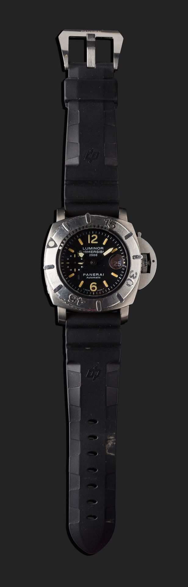 Null PANERAI
Luminor Submersible 2500
BB 2234911, number 349/1000.
Large stainle&hellip;