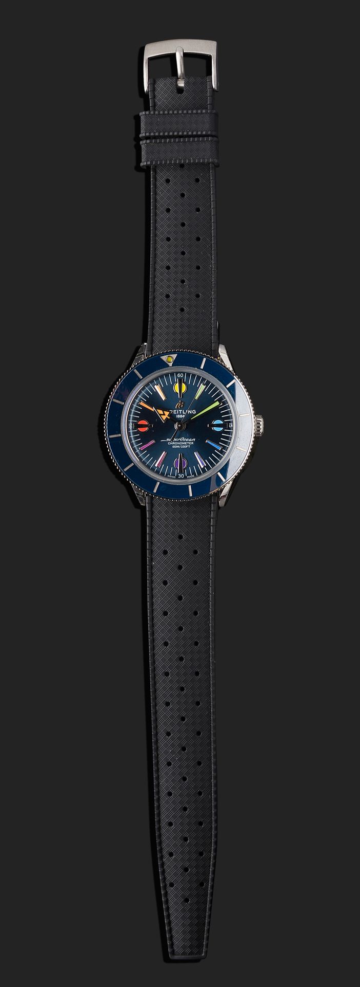 Null 布雷特林
Super Ocean Heritage 57，编号6286357。
精钢潜水员腕表。
圆形表壳，蓝色旋转表圈。
蓝色表盘上有应用彩虹标记。&hellip;