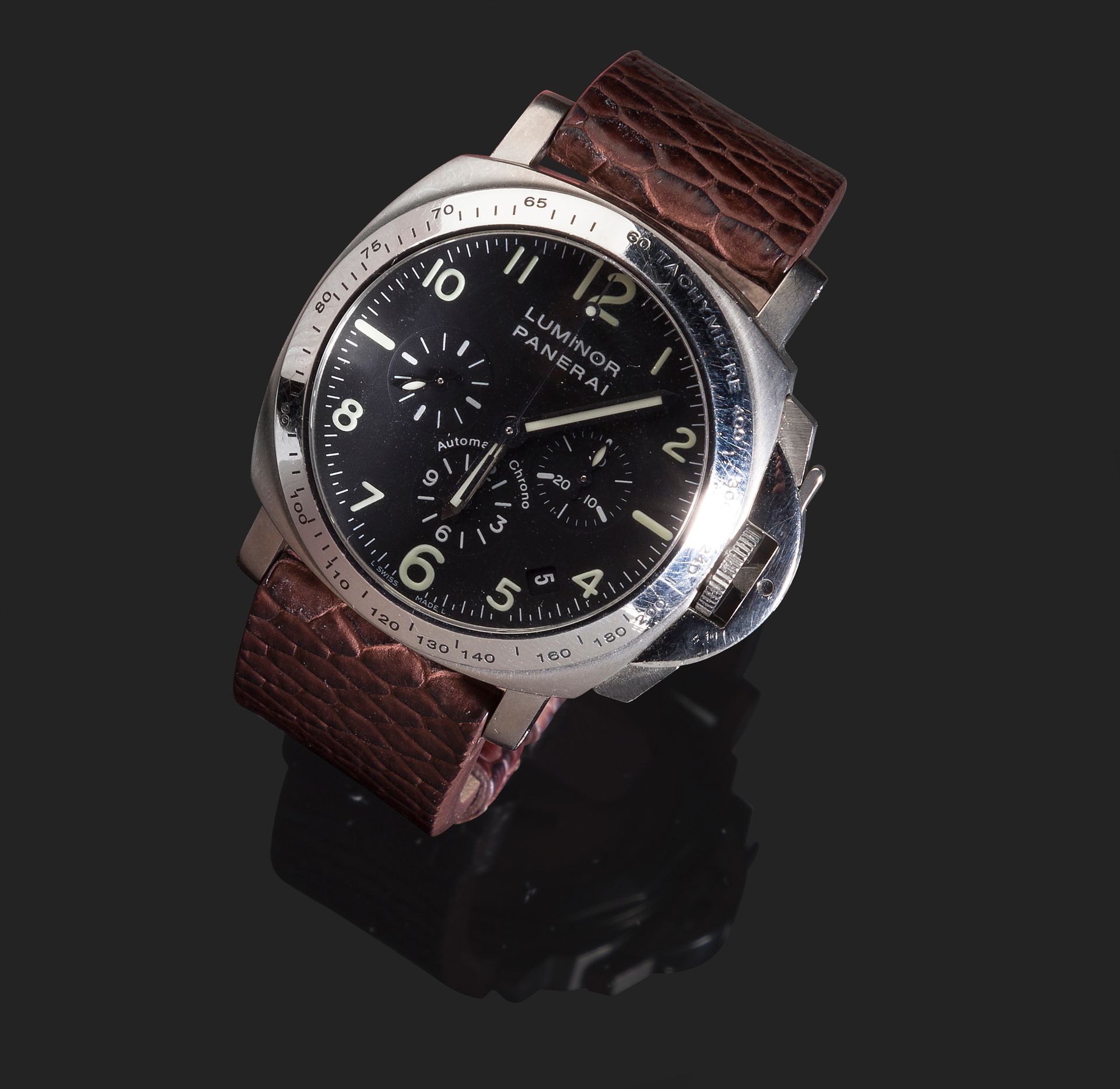 Null PANERAI
Luminor Chronographe. Référence OP 6531. BB 1039187.
N°699/1500.
Ch&hellip;