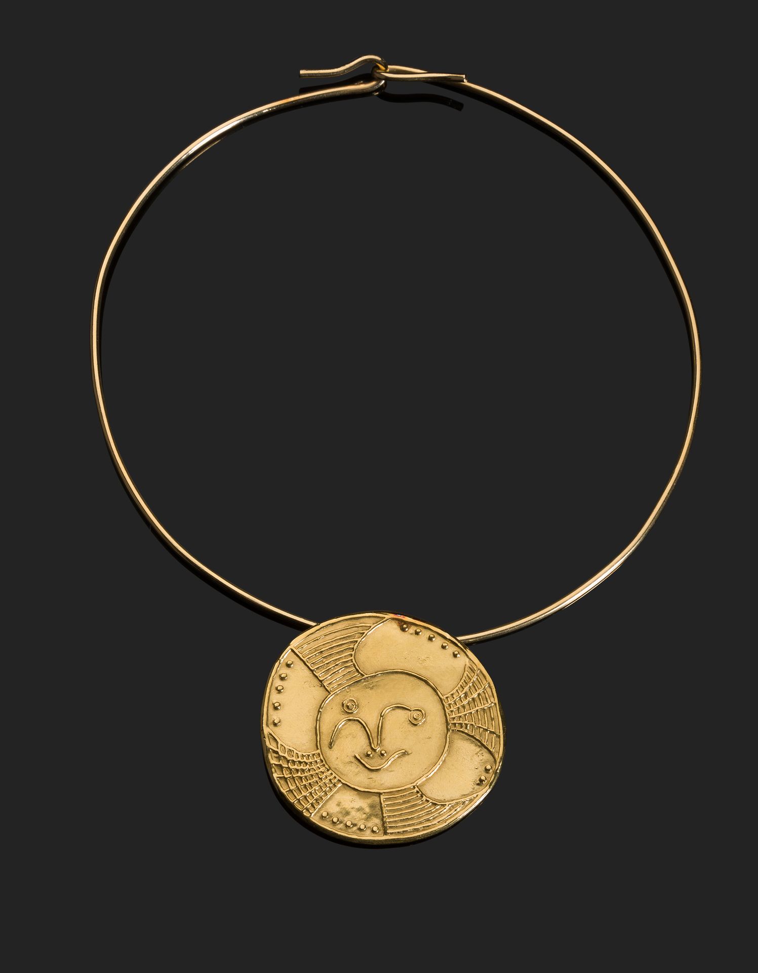 Null Pablo PICASSO (1881-1973)
Round
Pendant in 23K yellow gold
Weight : 38 g, n&hellip;