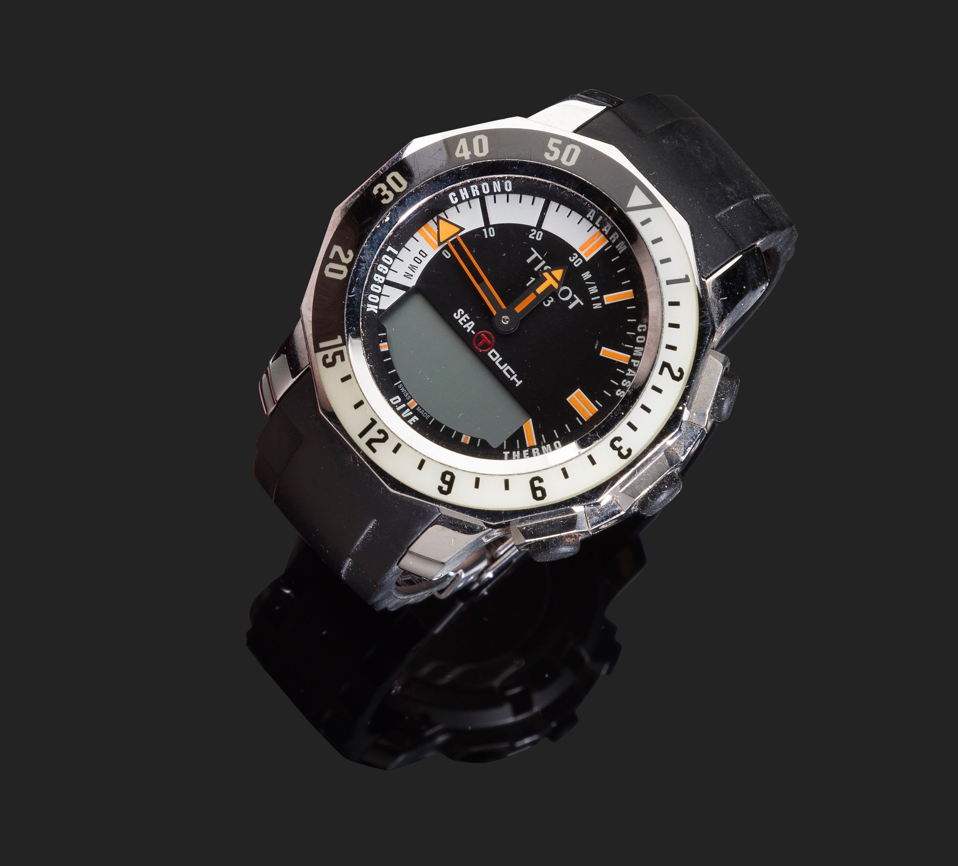 Null TISSOT
Seatouch
Diving wristwatch in steel.
Round case. Rotating bezel.
Bla&hellip;